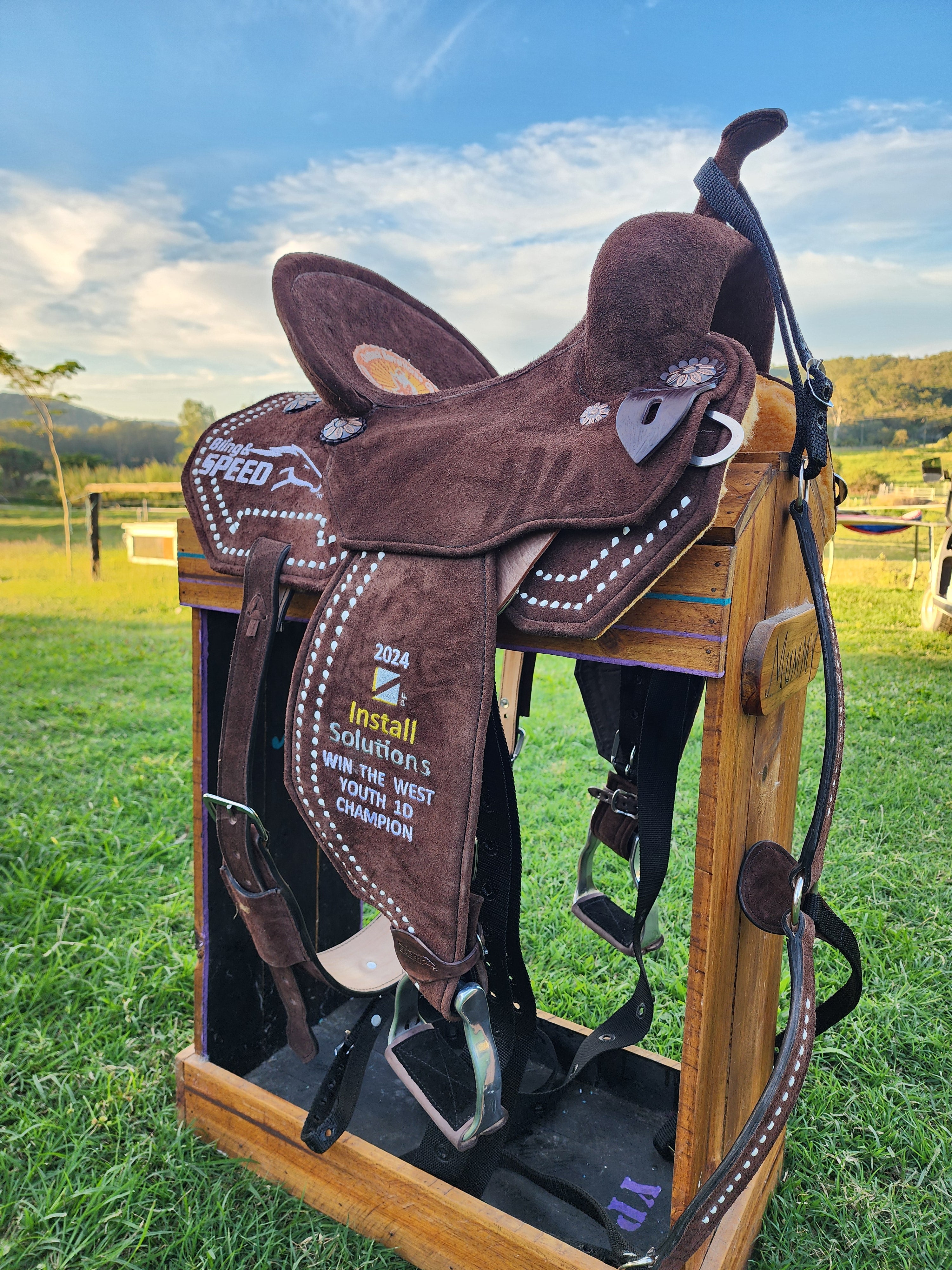 Bling & Speed Neoprene Barrel Trophy Saddles