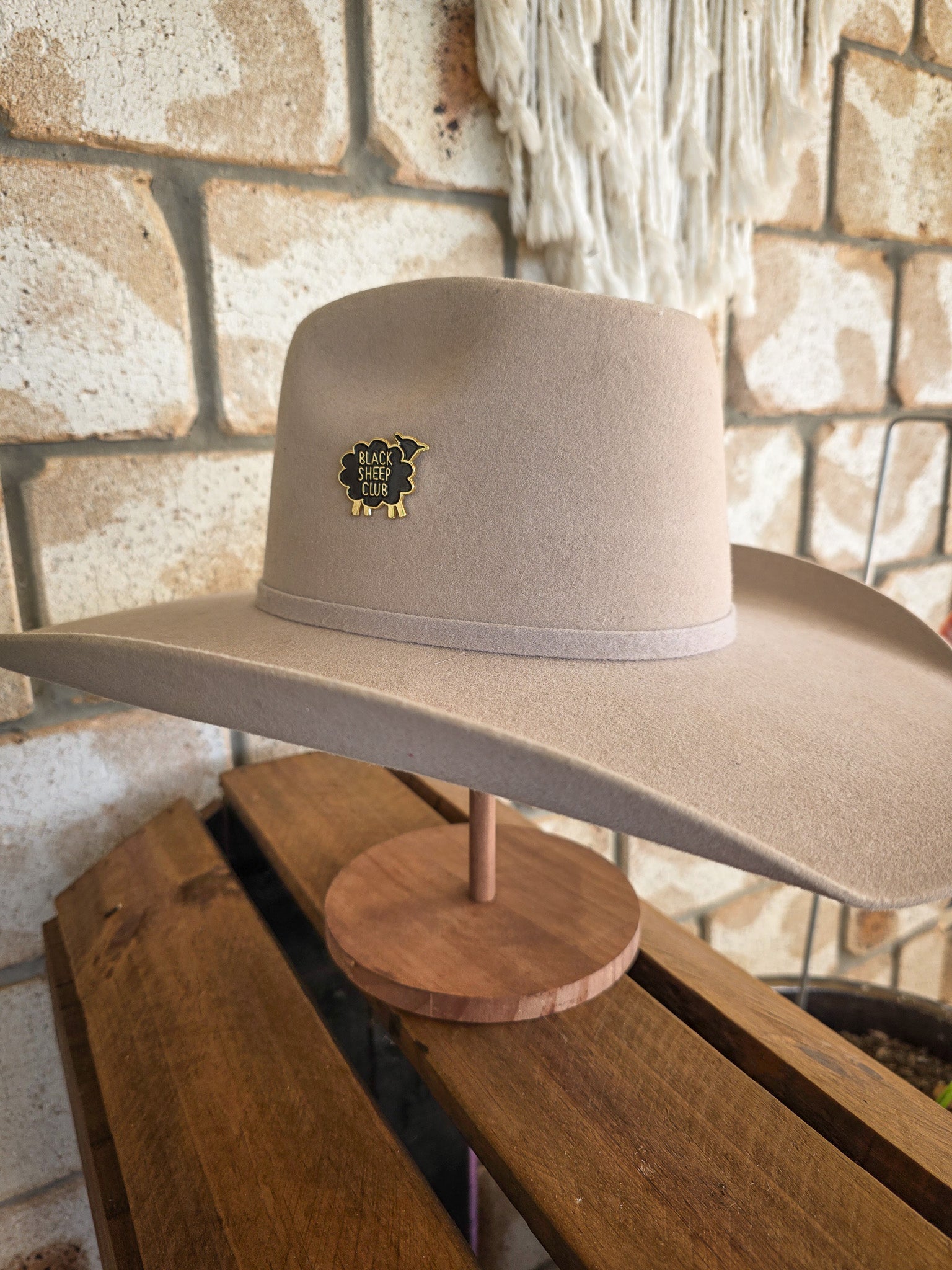 Black Sheep Club - Enamel Hat Pin