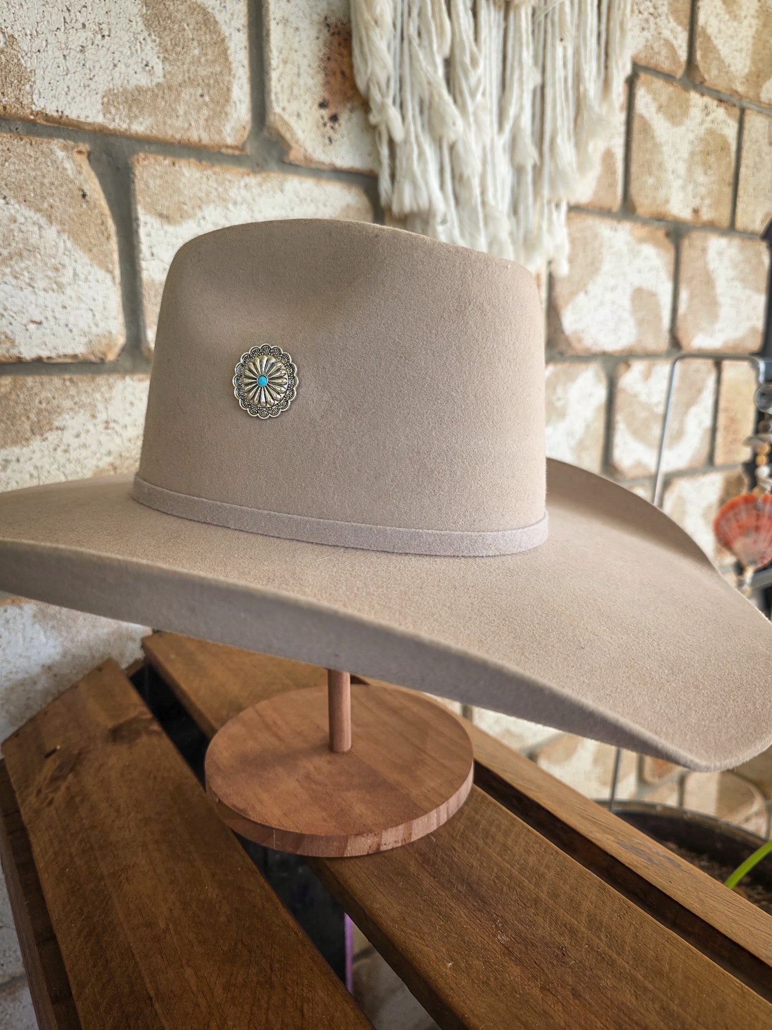 Western Concho - Enamel Hat Pin