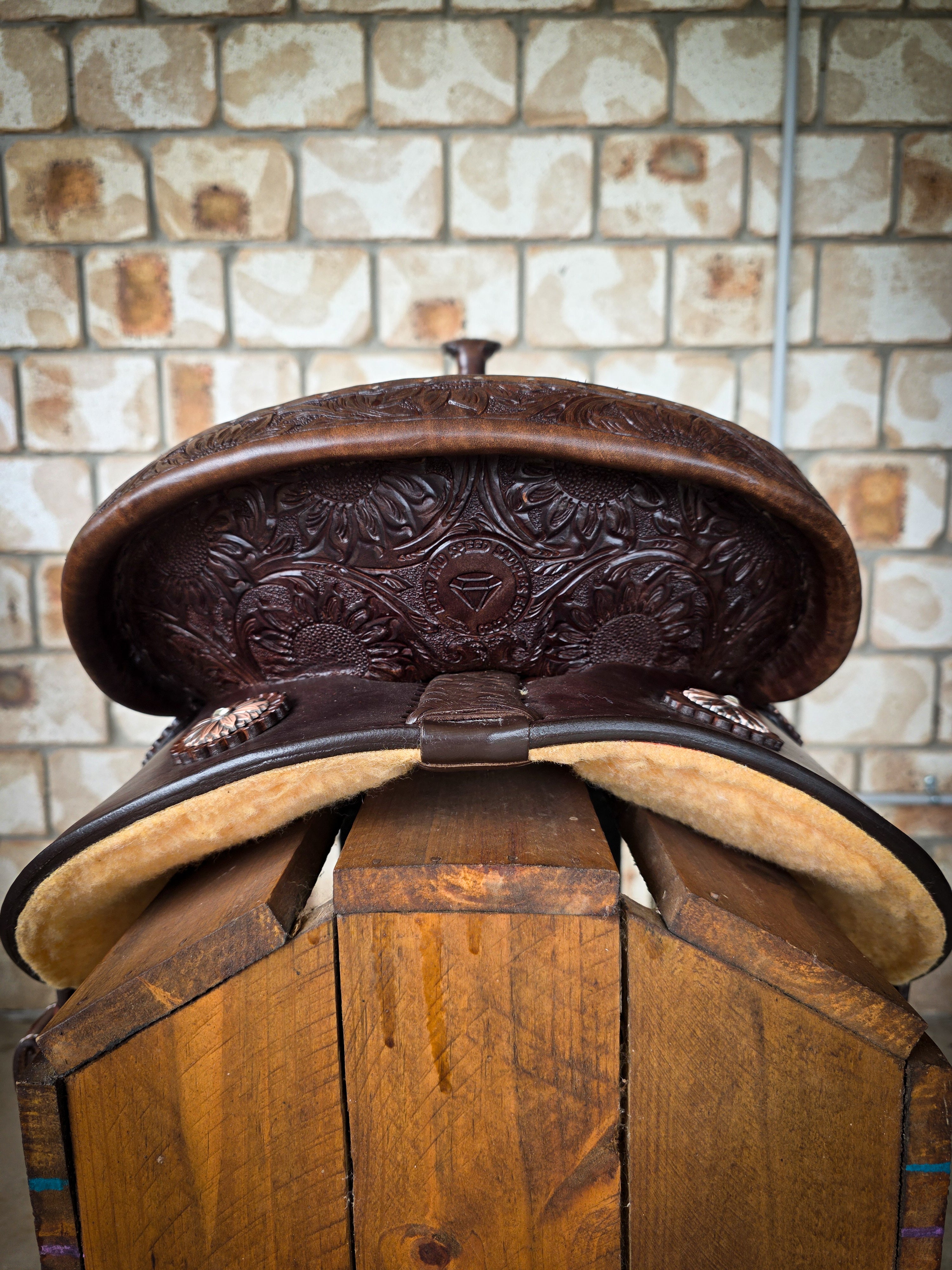 Leather Barrel Saddle - LBS6