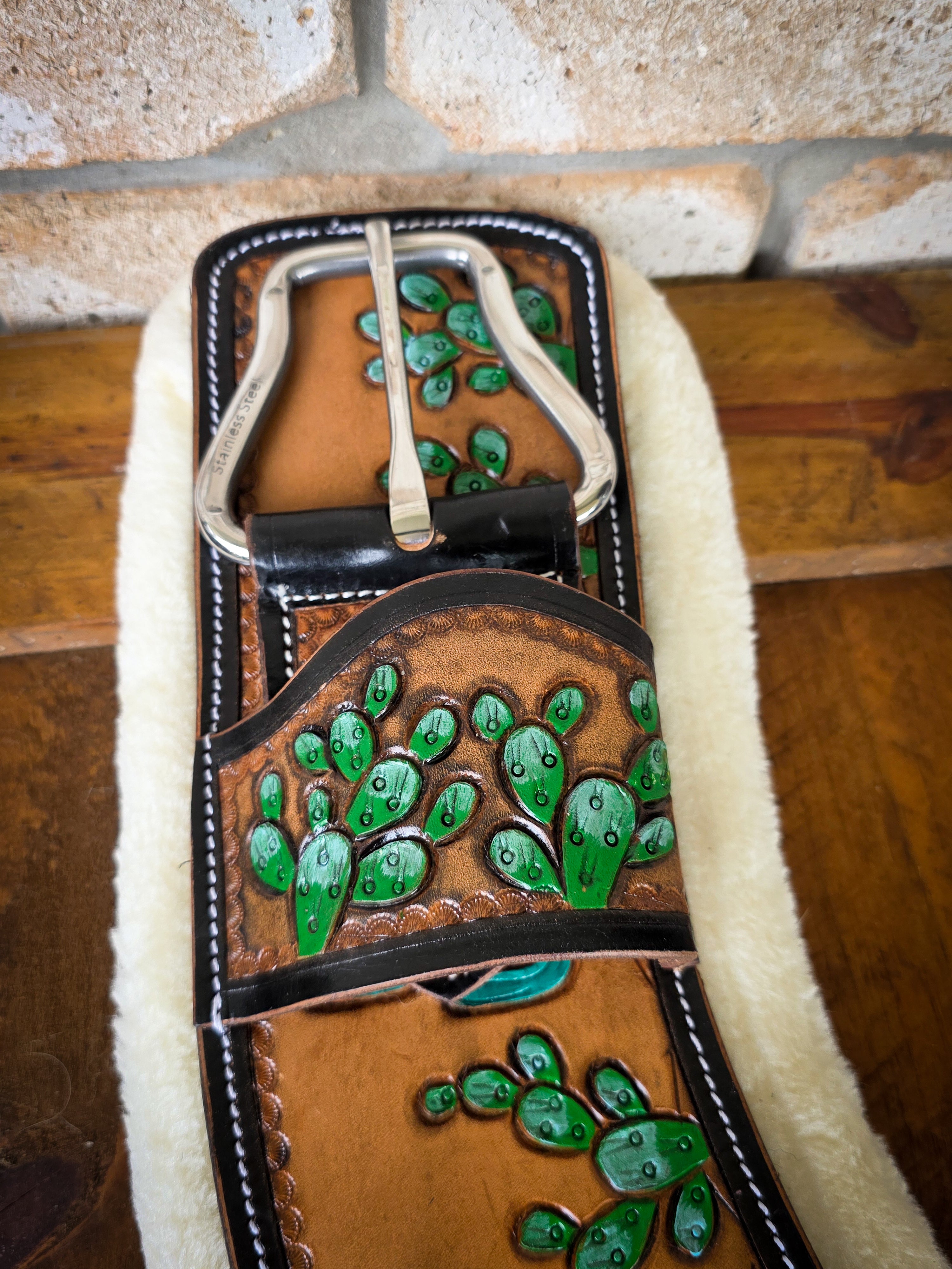 Cactus Tooled Anatomical Leather Girth with Removable Wool Liner