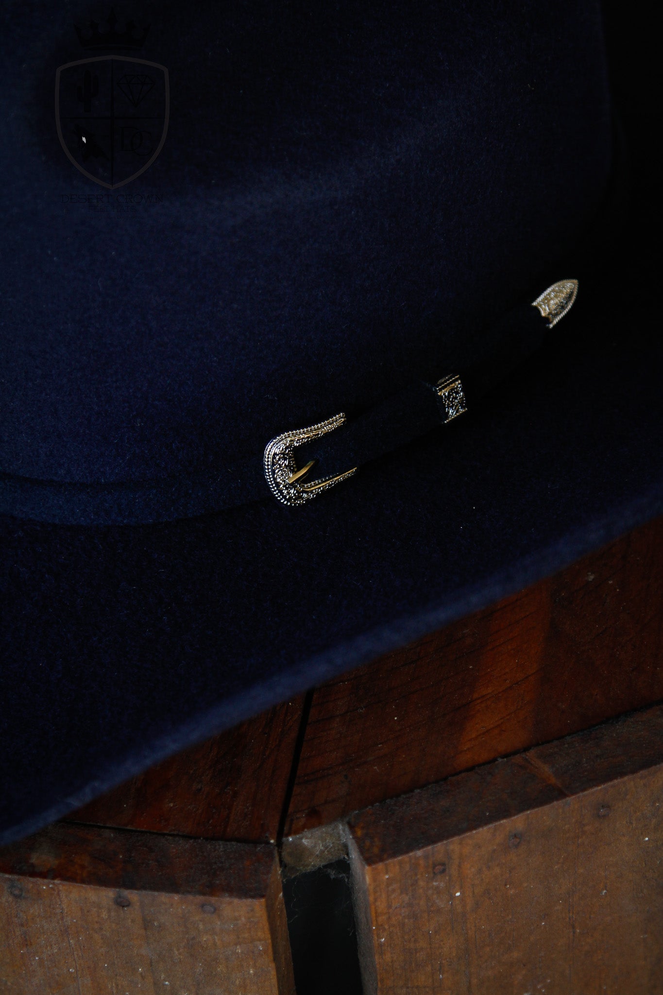 Desert Crown Felt Hat - Navy