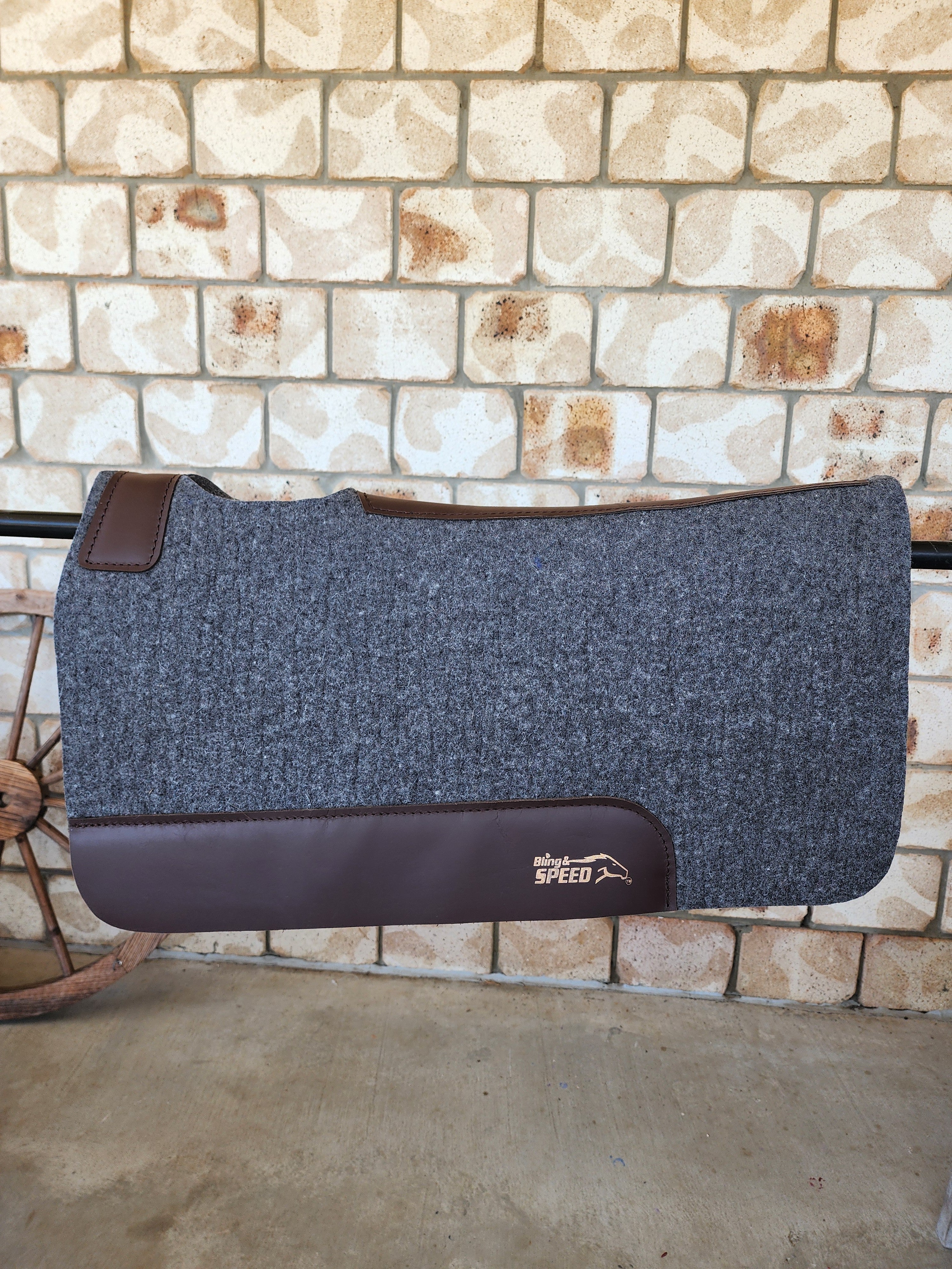 Standard Wither Relief - The Barrel Racer Merino Wool Felt Saddle Pad - Charcoal