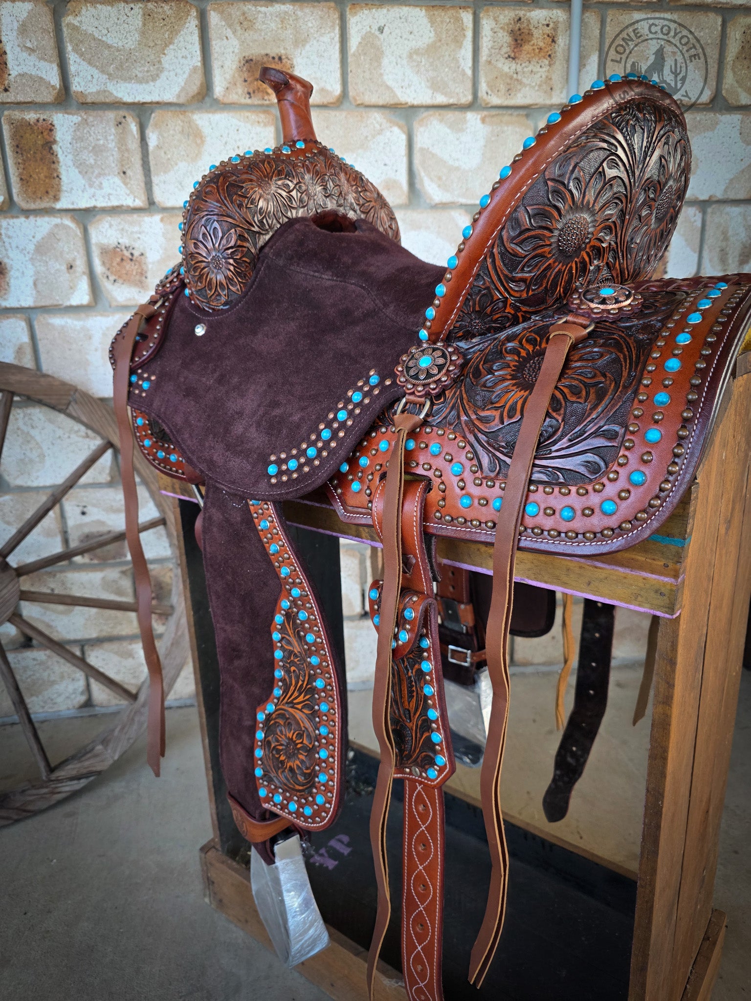 Lone Coyote Turquoise Floral Barrel Saddle – 13.5"