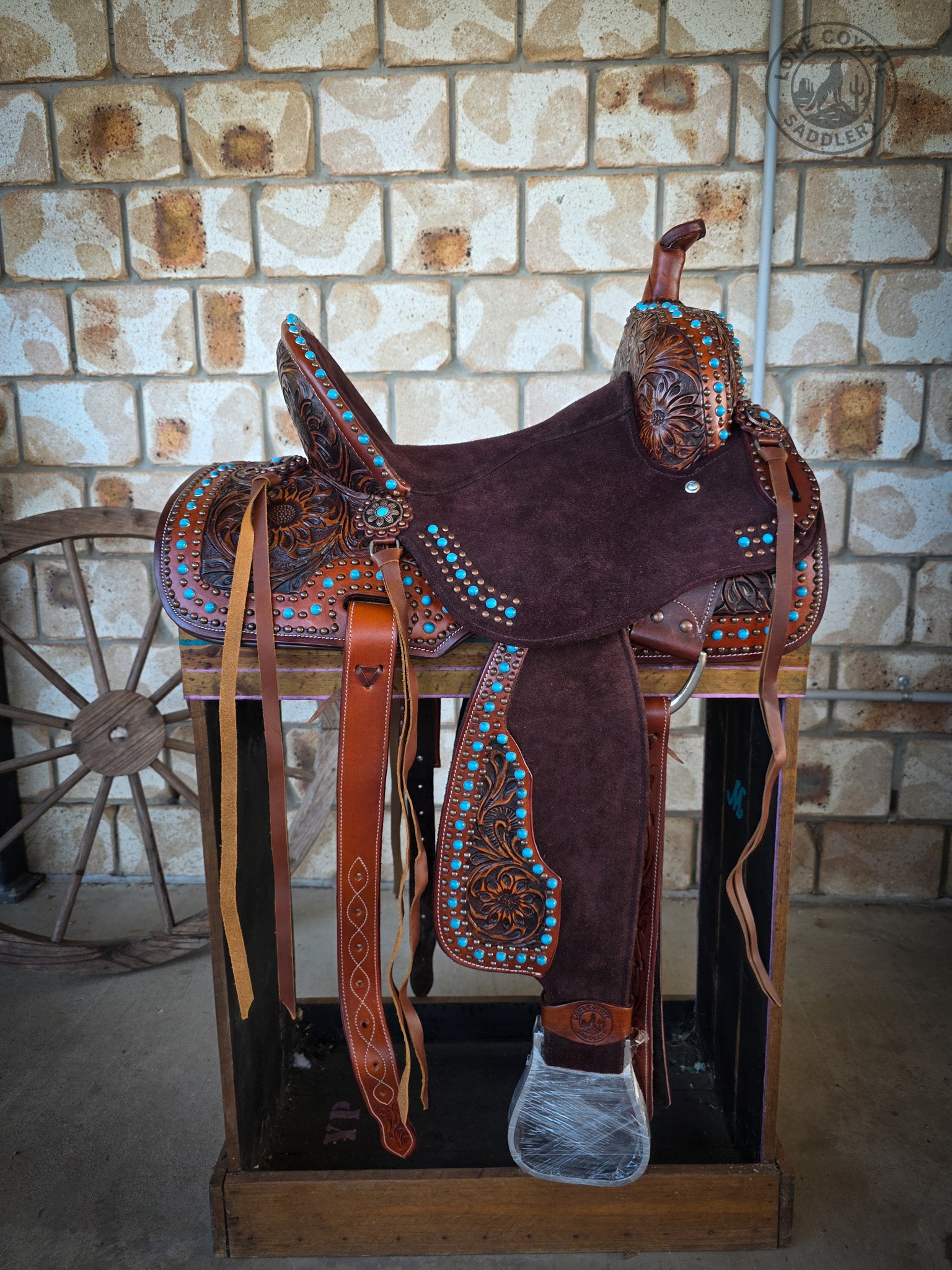 Lone Coyote Turquoise Floral Barrel Saddle – 13.5"