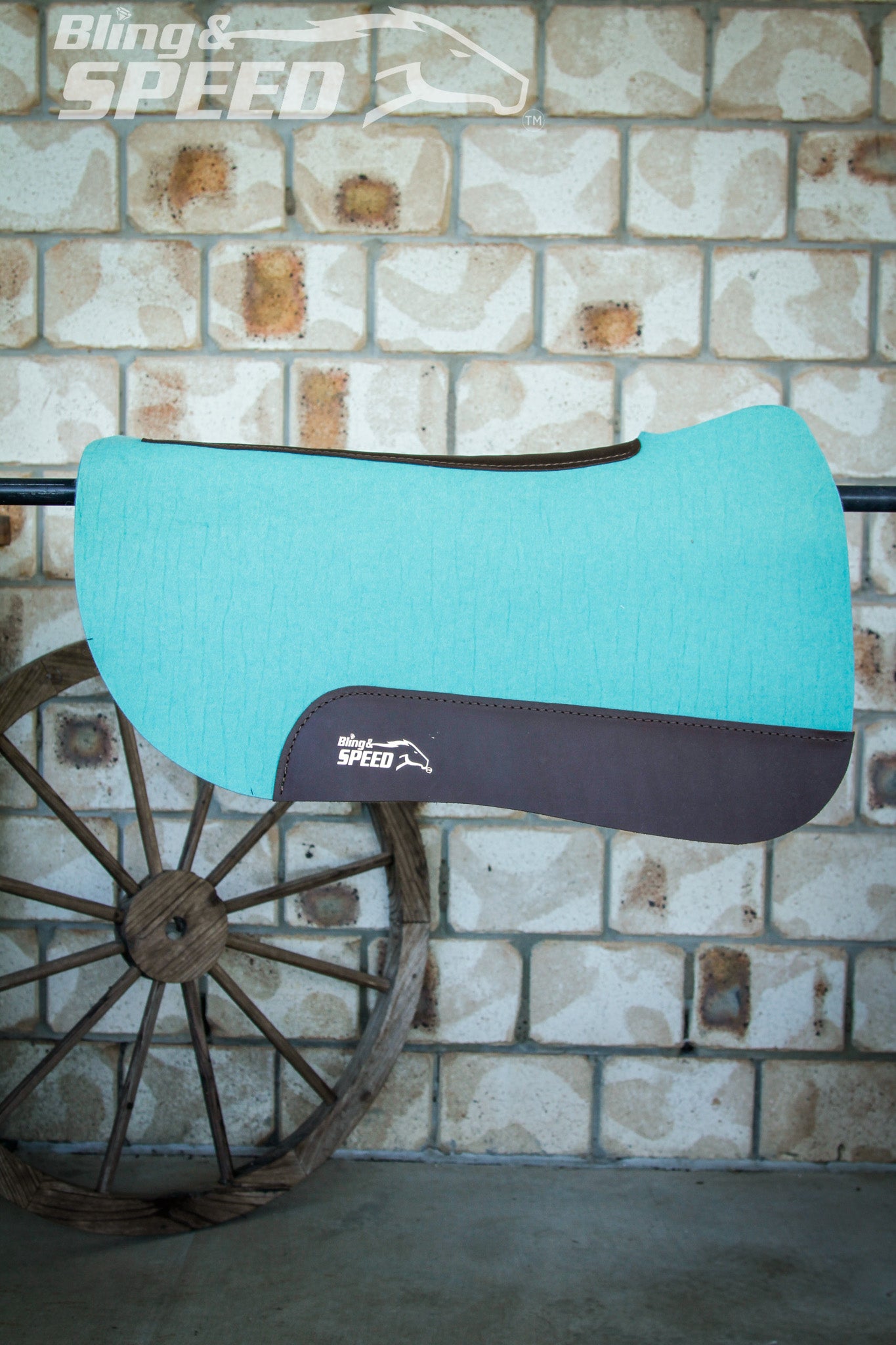 Mint Full Wither Relief - Round Skirt Merino Wool Barrel and Fender Saddle Pad