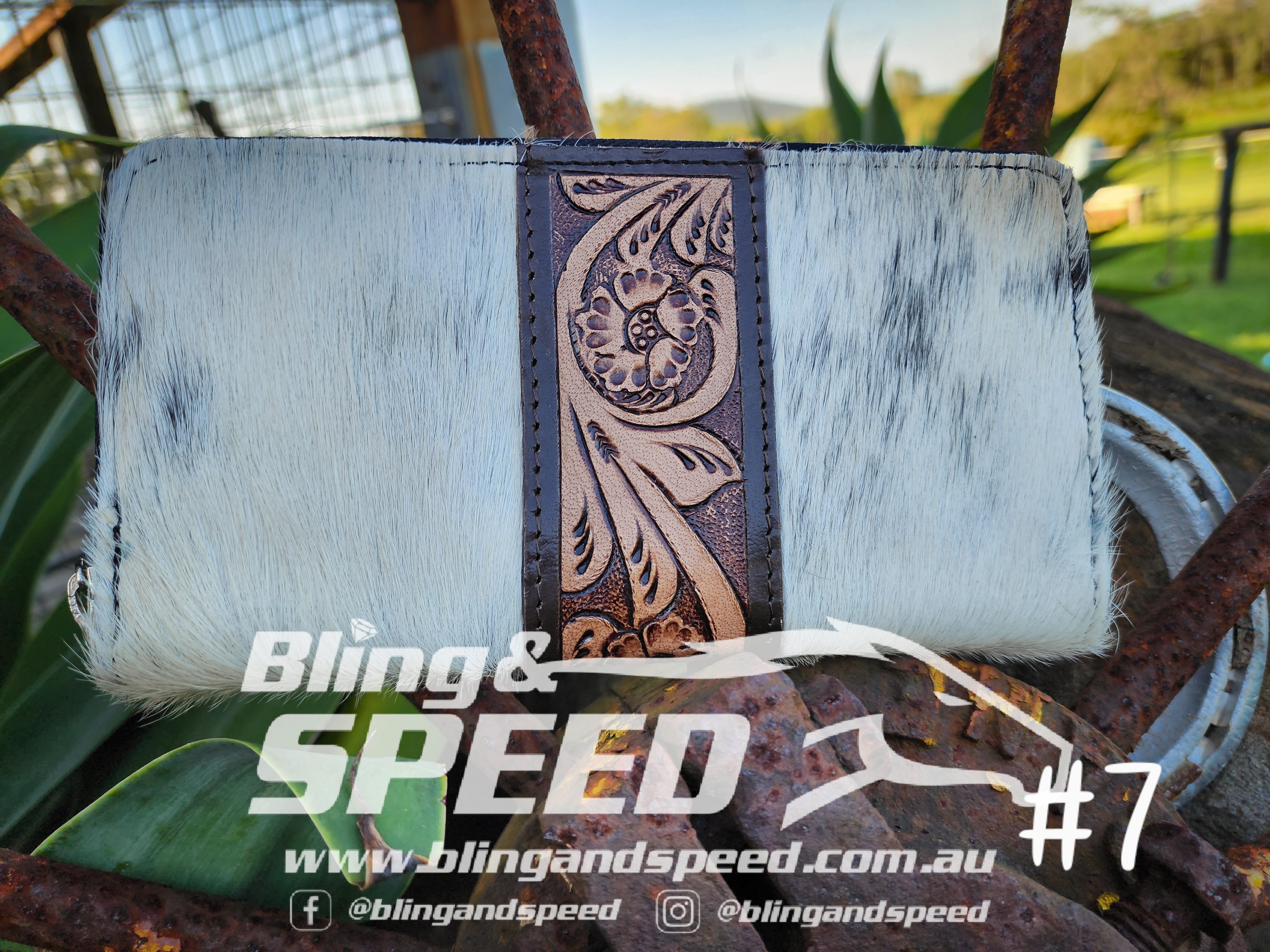 Cowhide and Leather Wallet - Zipper Closure