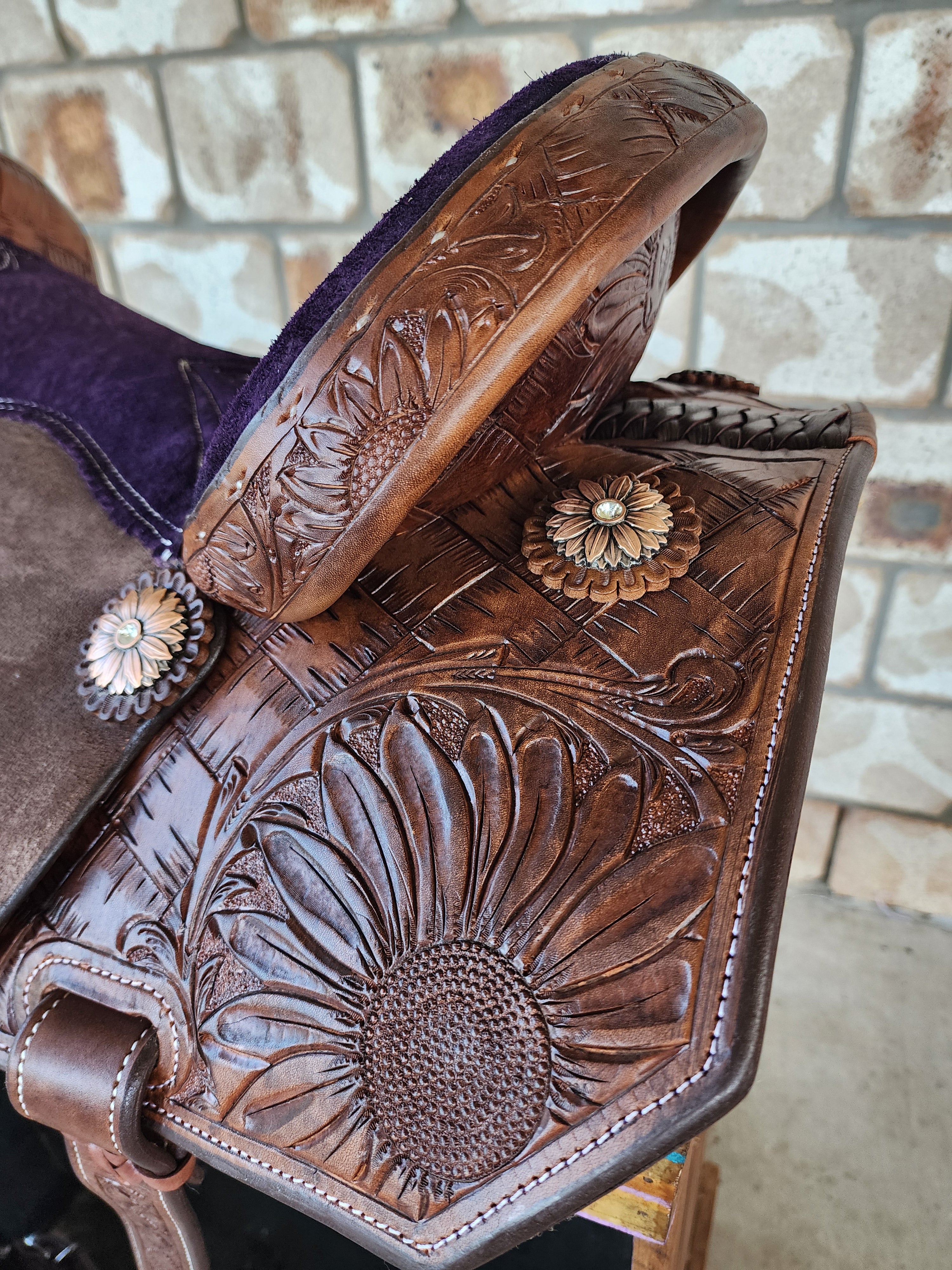 Leather Barrel Saddle - Sunny Days 14.5" FQHB, 7" Gullet