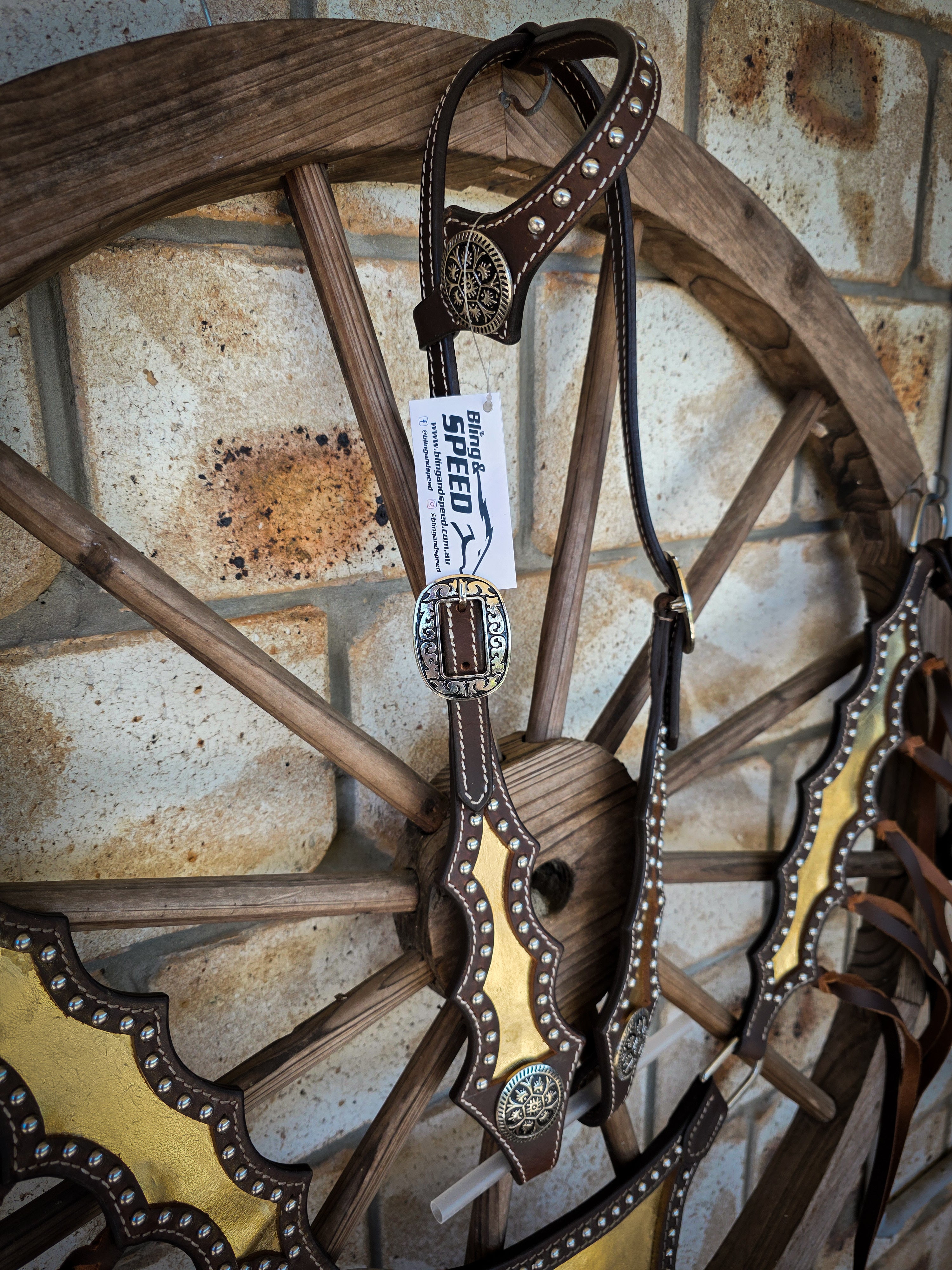 Metallic Gold Inlay Tack Set
