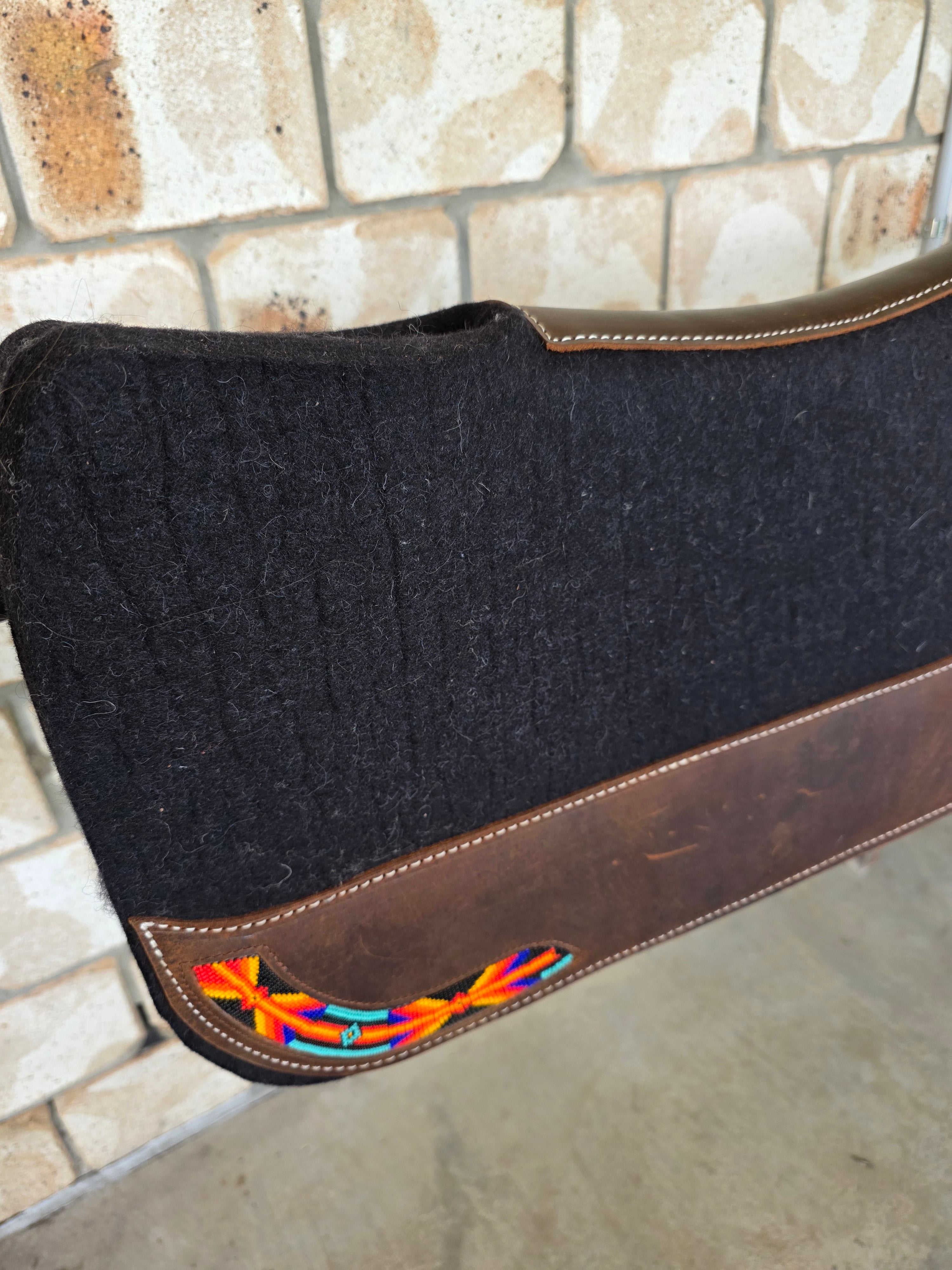 Full Wither Relief Merino Wool Felt Saddle Pad - Beaded Black