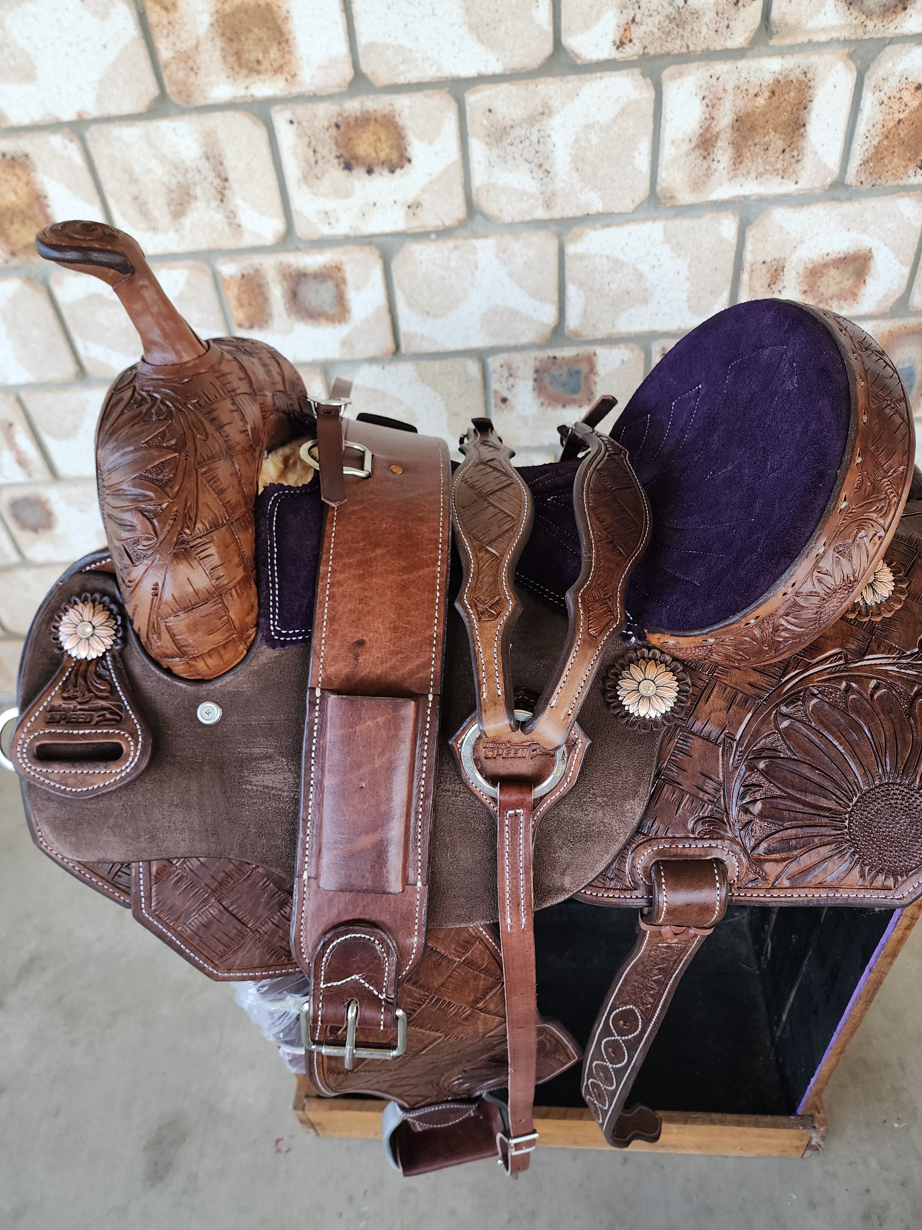 Leather Barrel Saddle - Sunny Days 14.5" FQHB, 7" Gullet