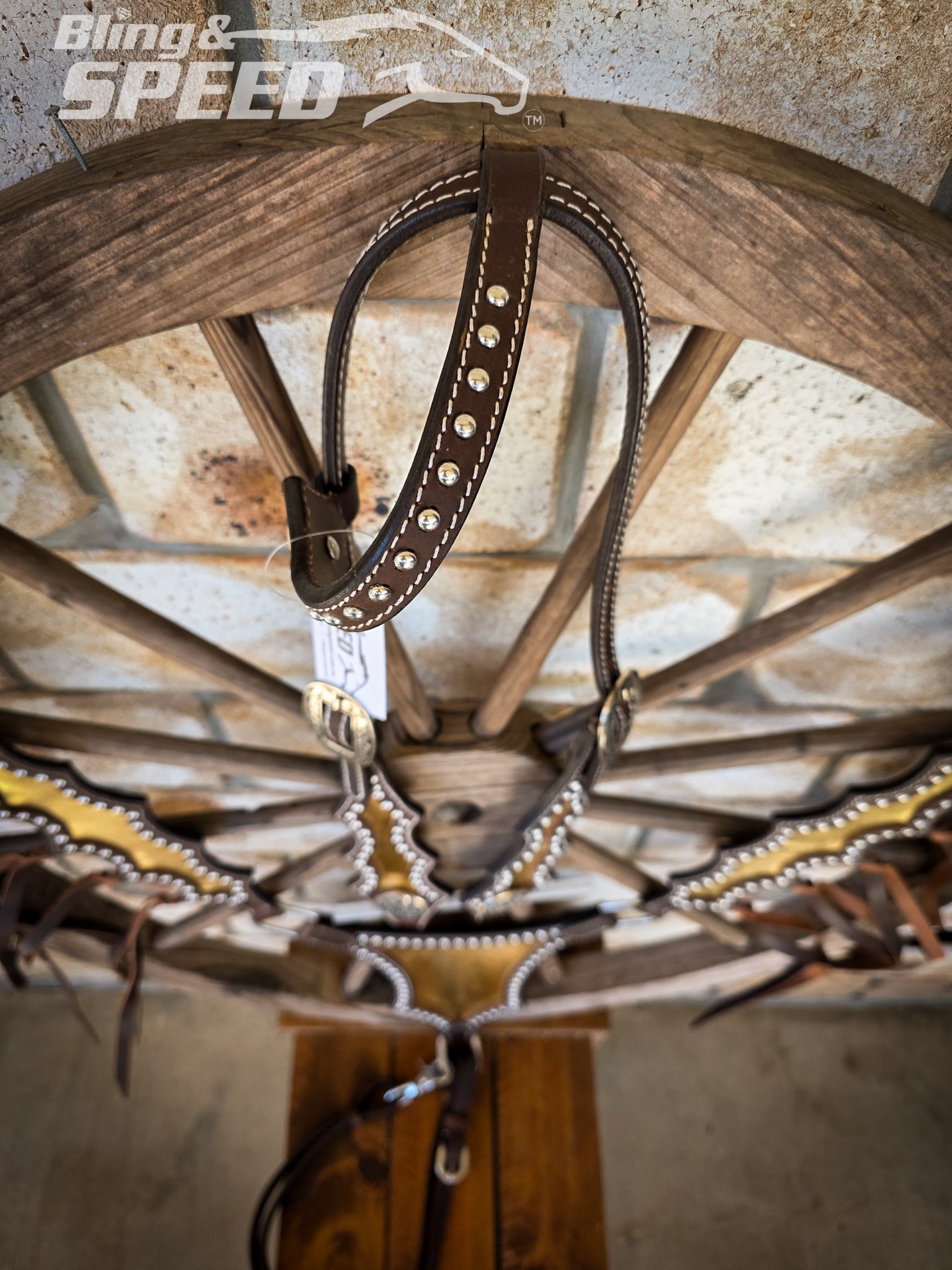 Metallic Gold Inlay Tack Set