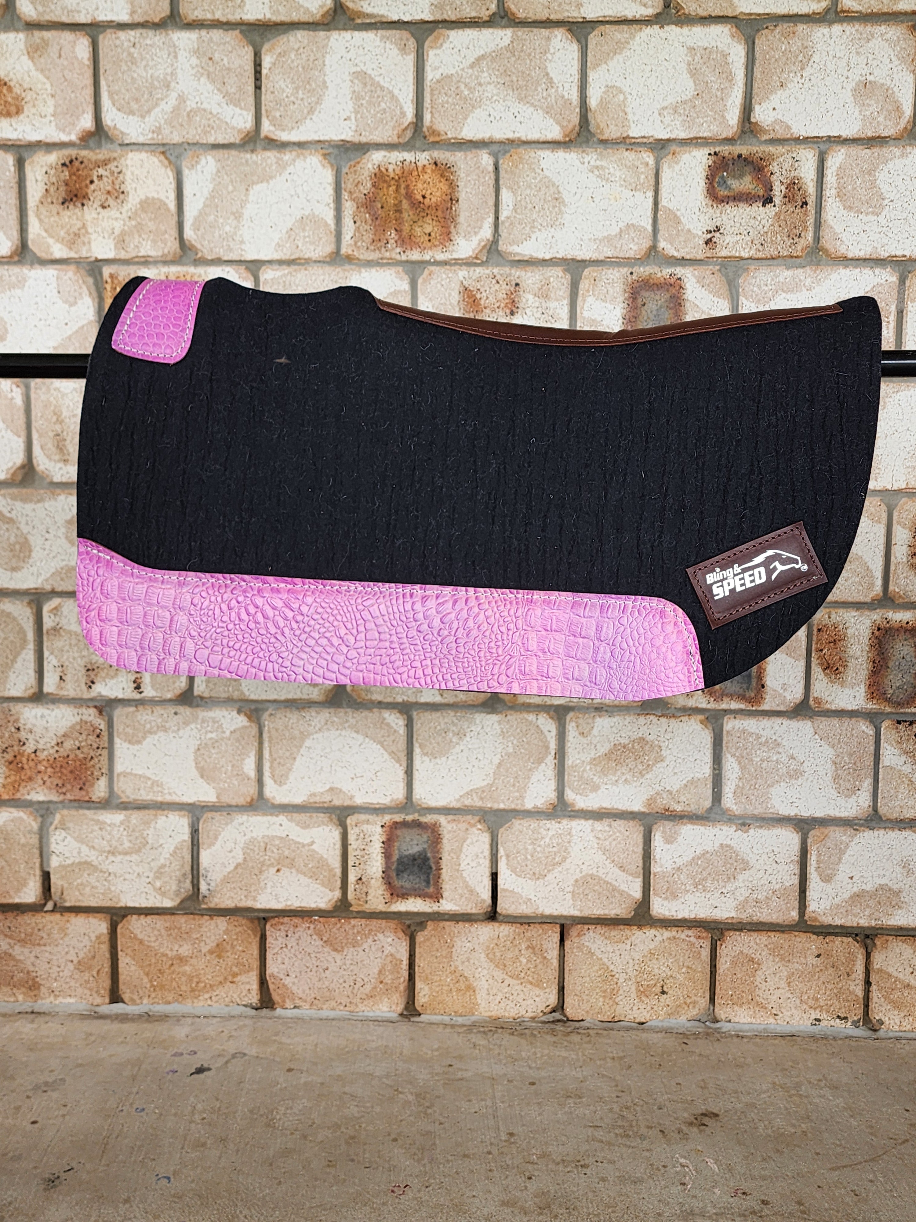 Standard Wither Relief - Round Skirt Merino Wool Barrel and Fender Saddle Pad - Black with Pink Croc