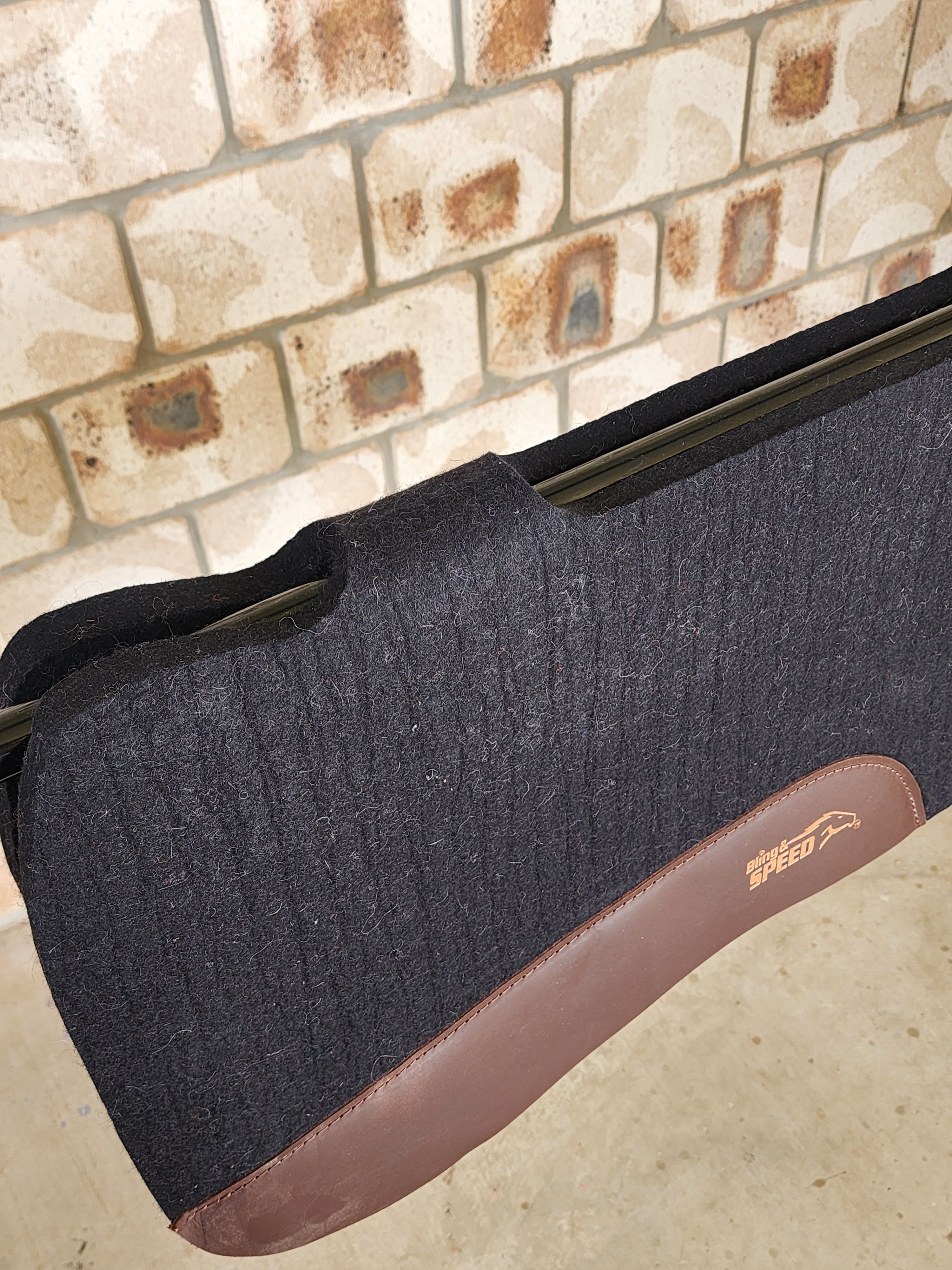 Full Wither and Spine Relief Merino Wool Felt Saddle Pad - Black