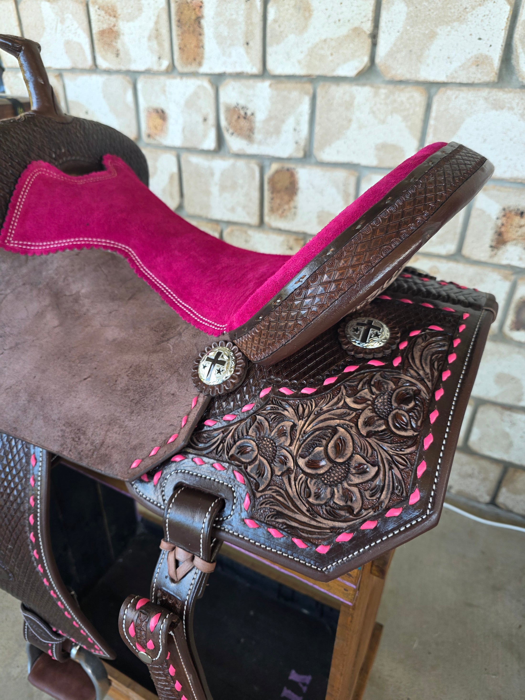 Leather Barrel Saddle - LBS10