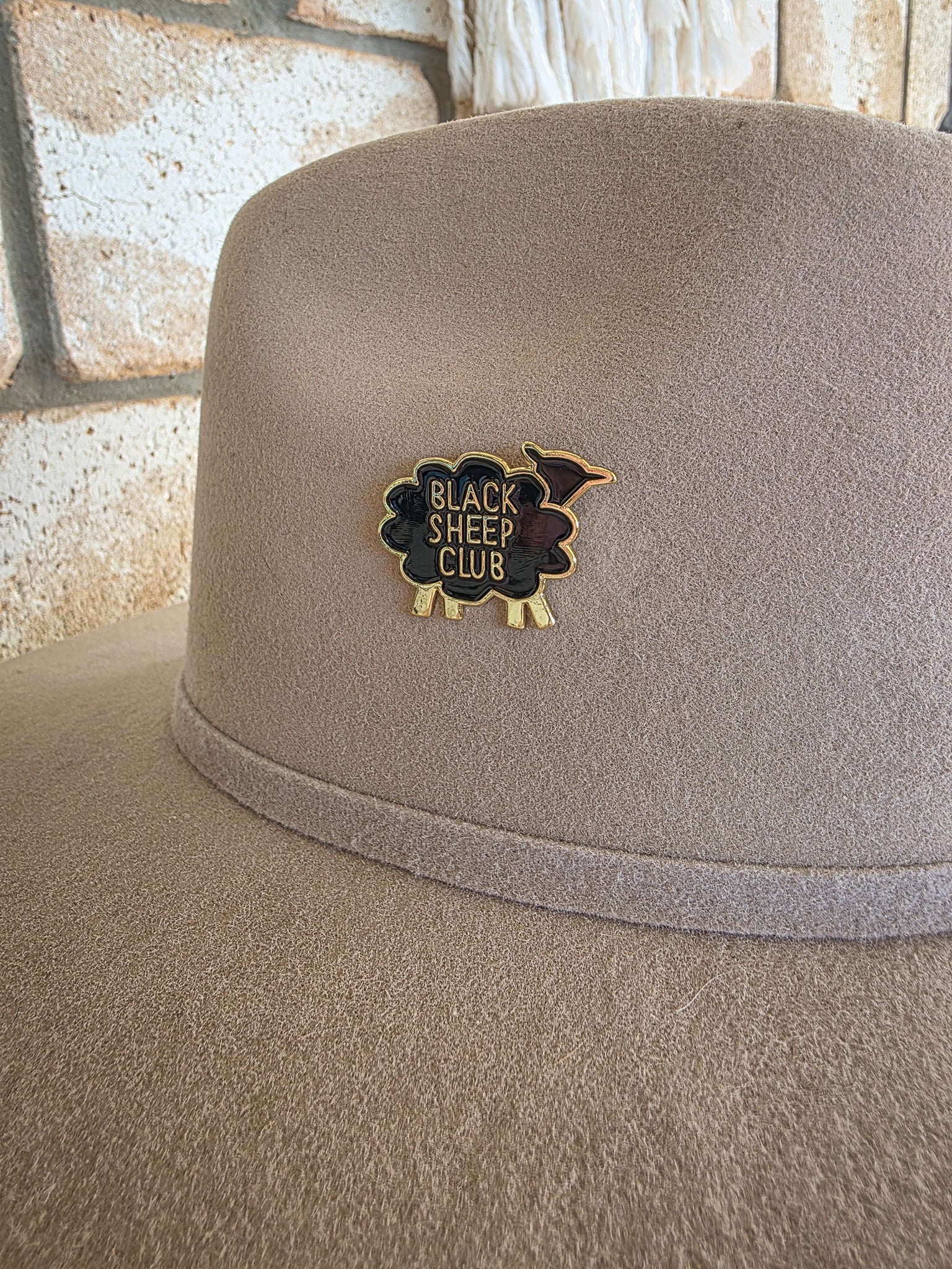 Black Sheep Club - Enamel Hat Pin