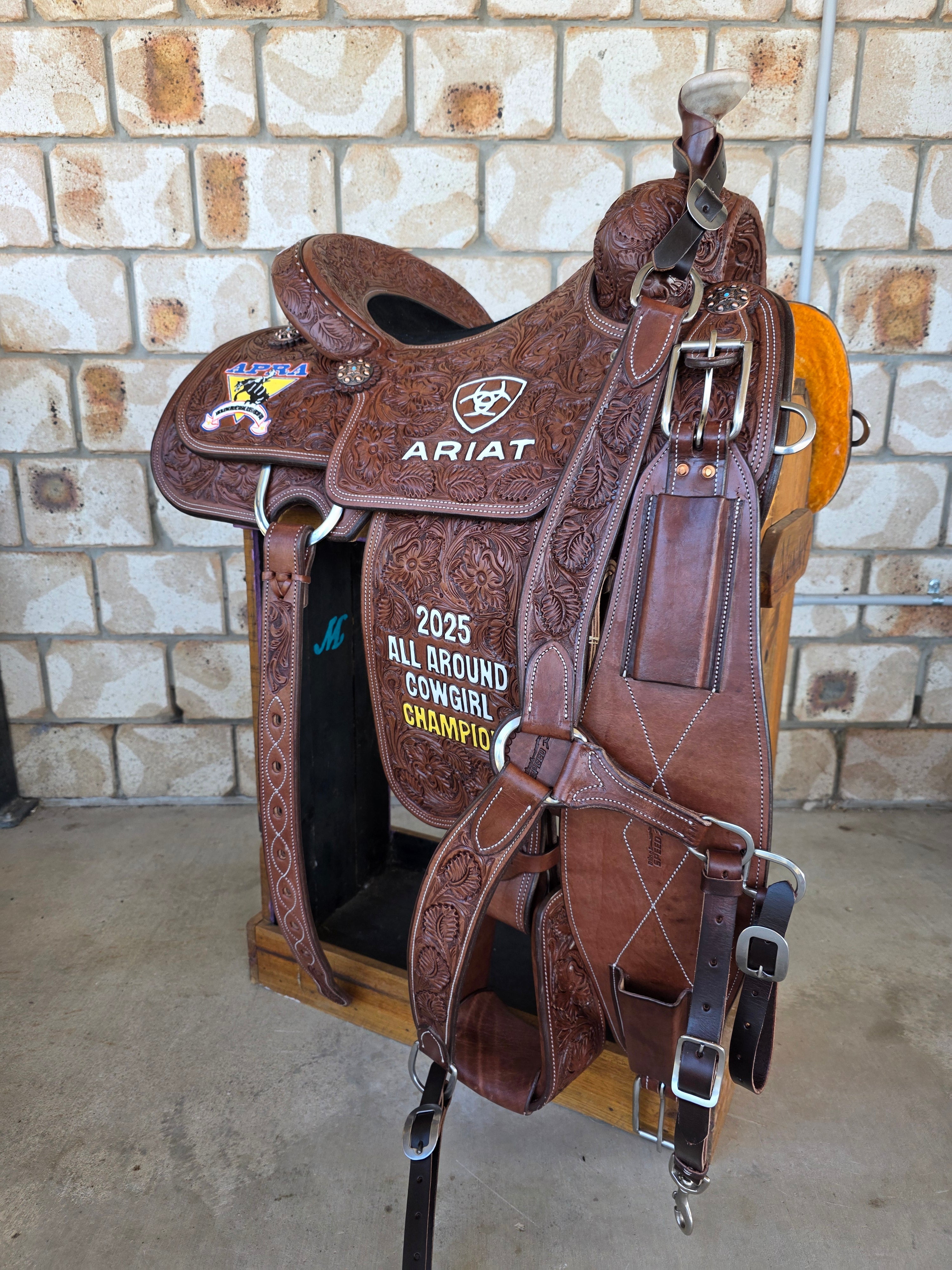 Bling & Speed Rope, Cutting & Steer Wrestling Trophy Saddles