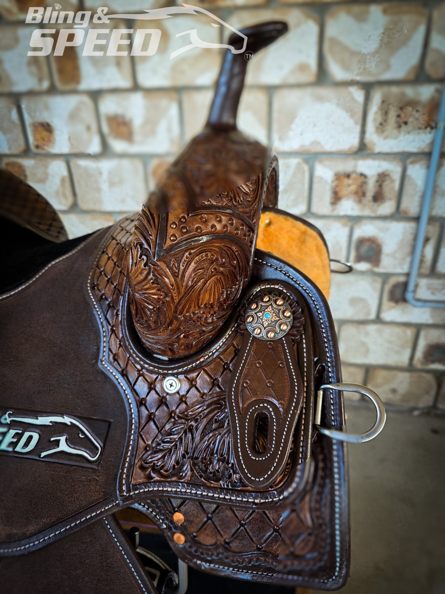 Bling & Speed Leather Barrel Trophy Saddle