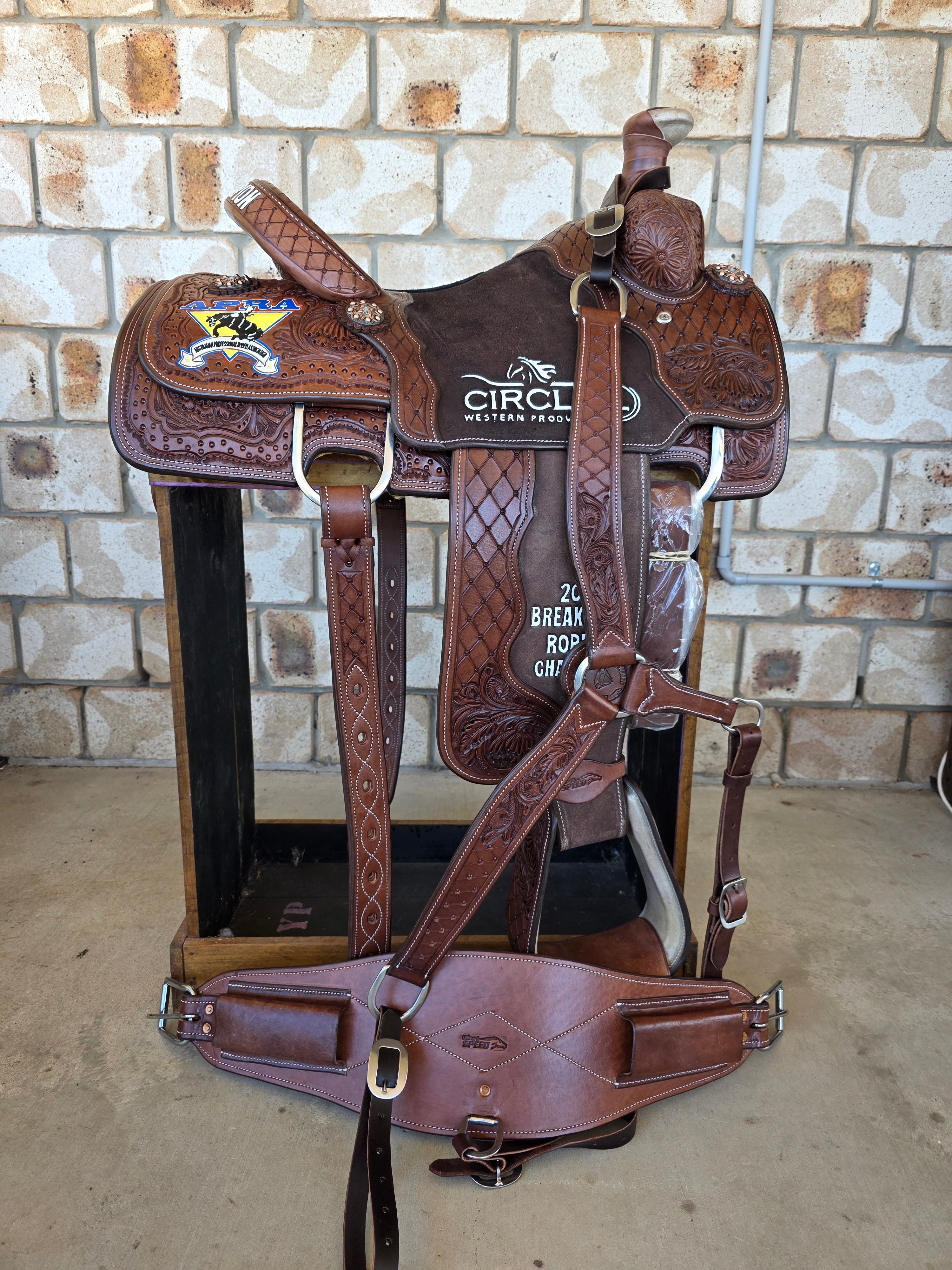 Bling & Speed Rope, Cutting & Steer Wrestling Trophy Saddles