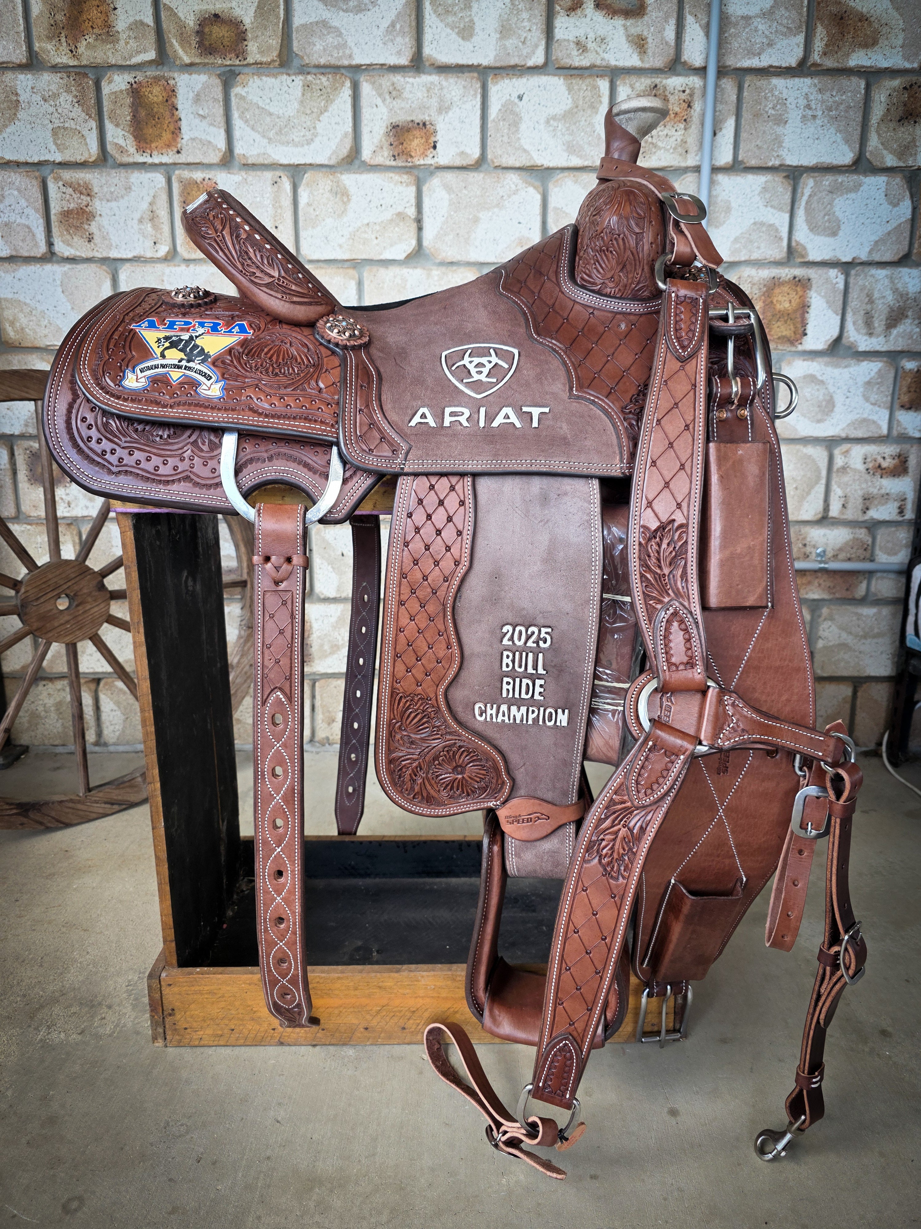 Bling & Speed Rope, Cutting & Steer Wrestling Trophy Saddles