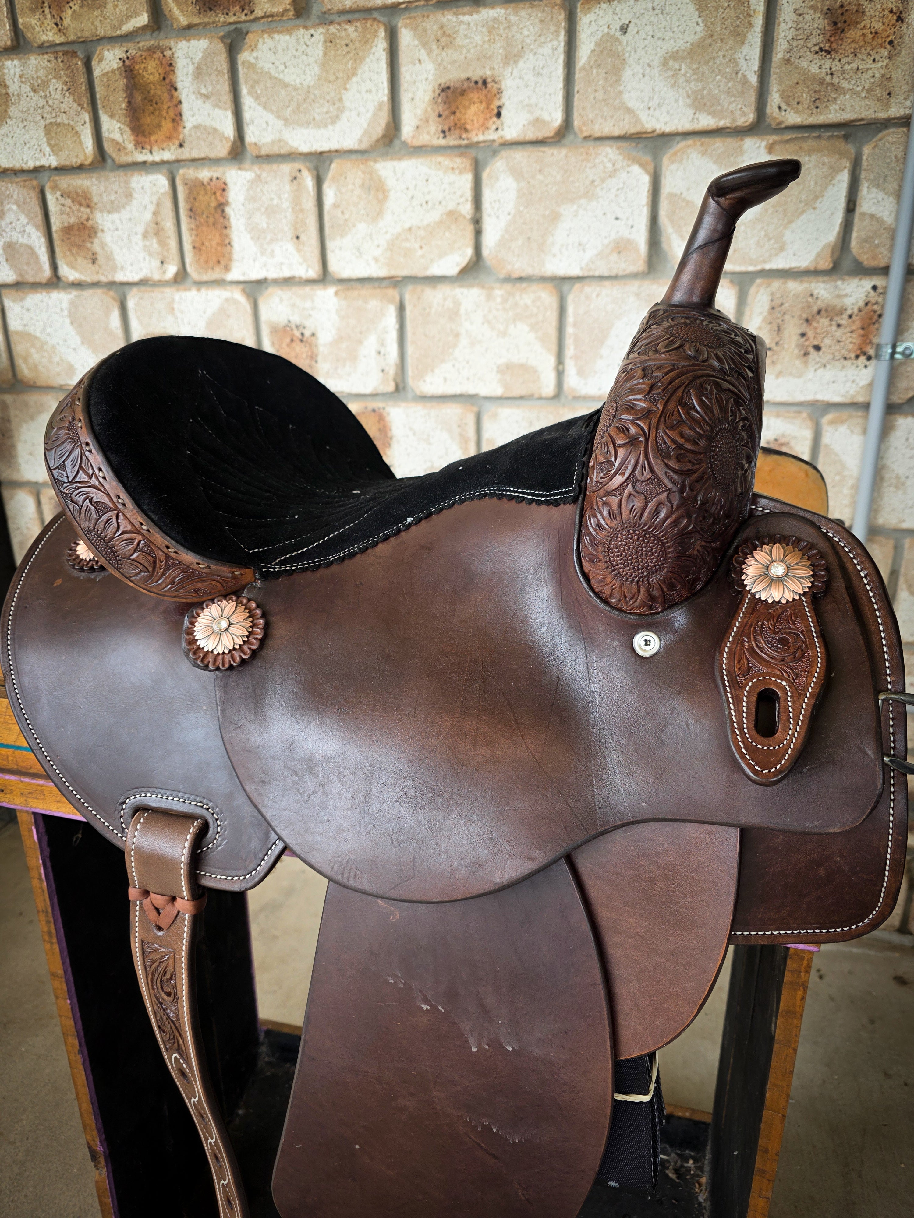 Leather Barrel Saddle - LBS6