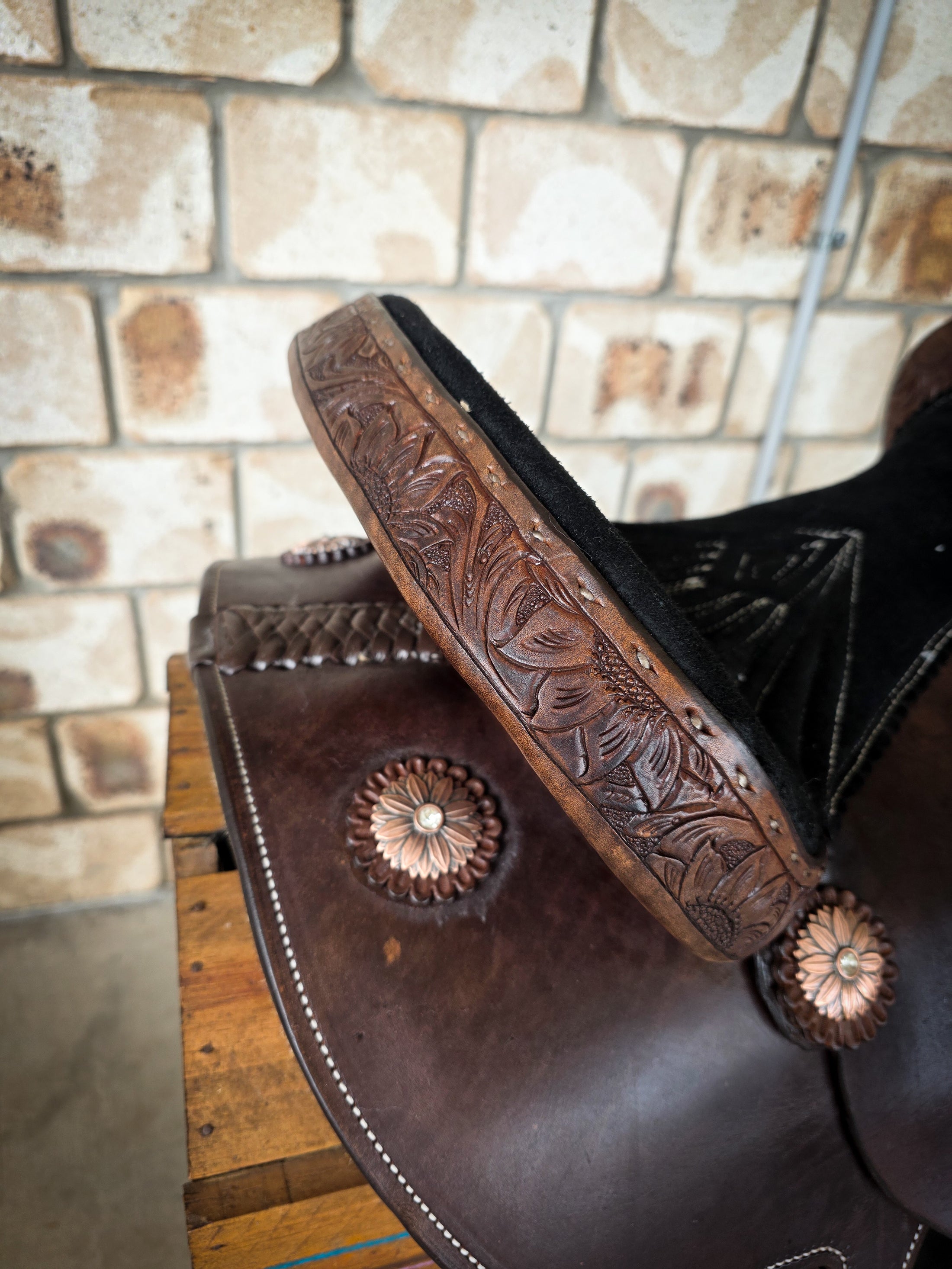 Leather Barrel Saddle - LBS6