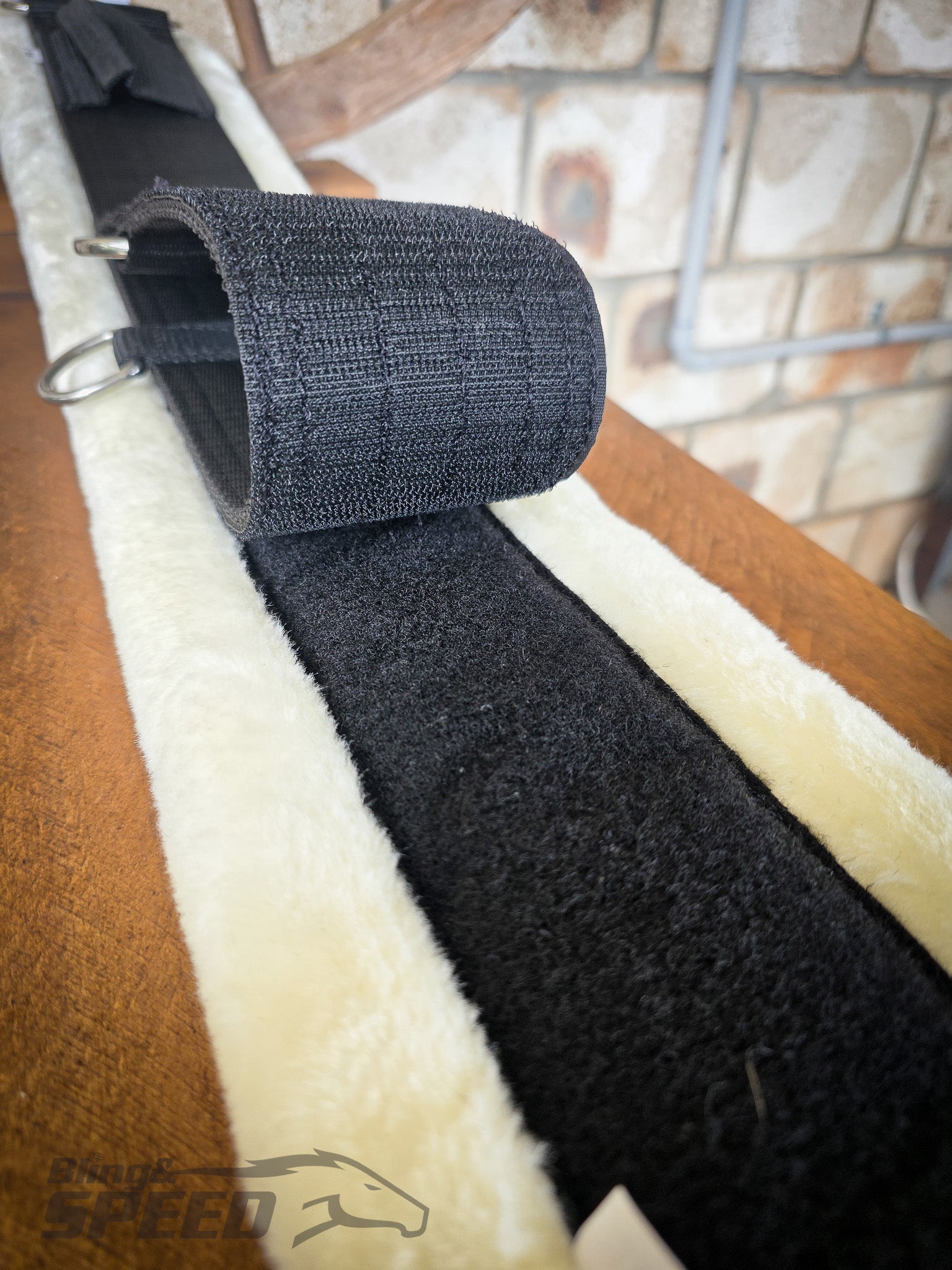 Nylon Wool-Lined Comfort Girth with Removable Wool Liner