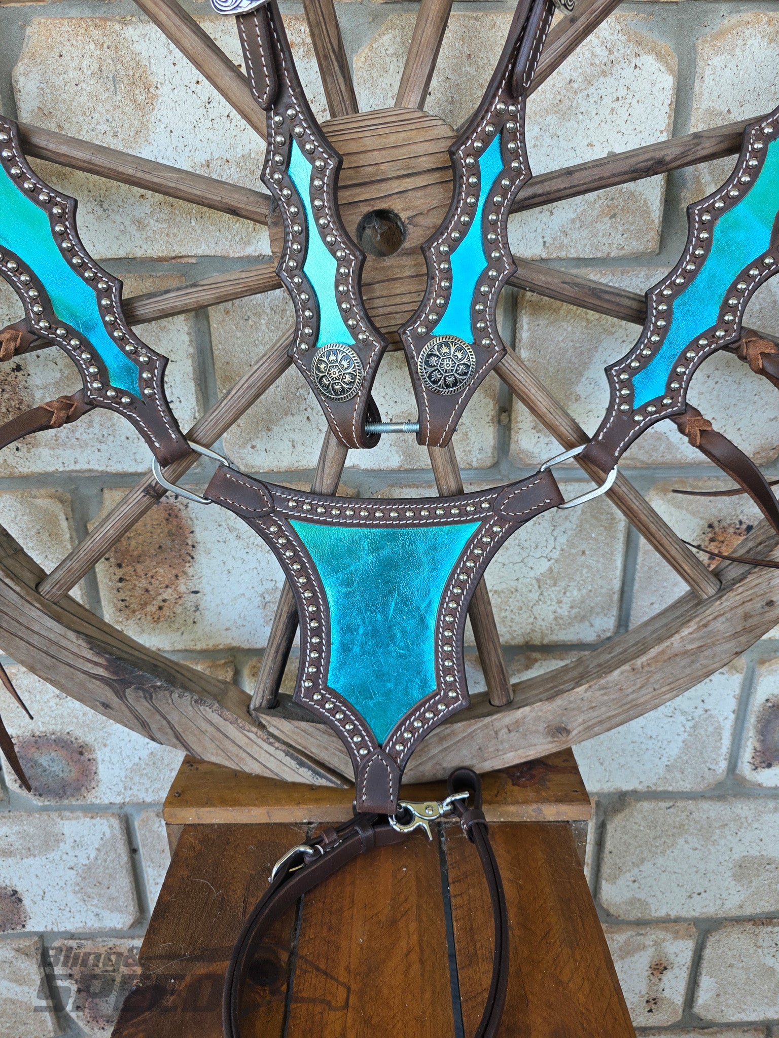 Metallic Turquoise Inlay Western Tack Set