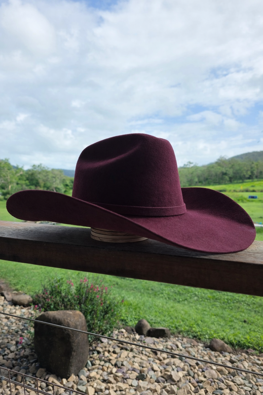 Desert Crown Felt Hat - Burgundy