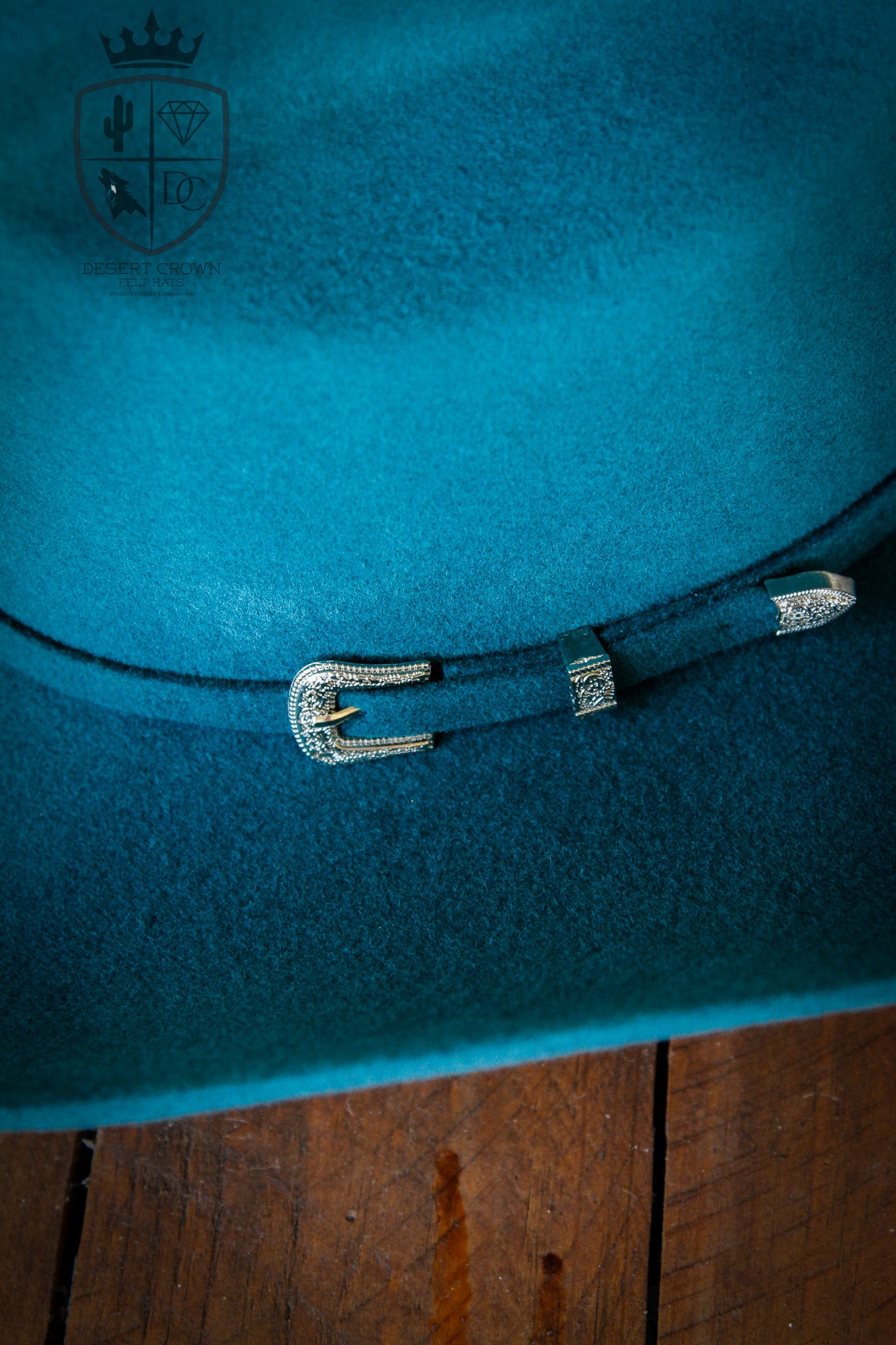 Desert Crown Felt Hat - Peacock