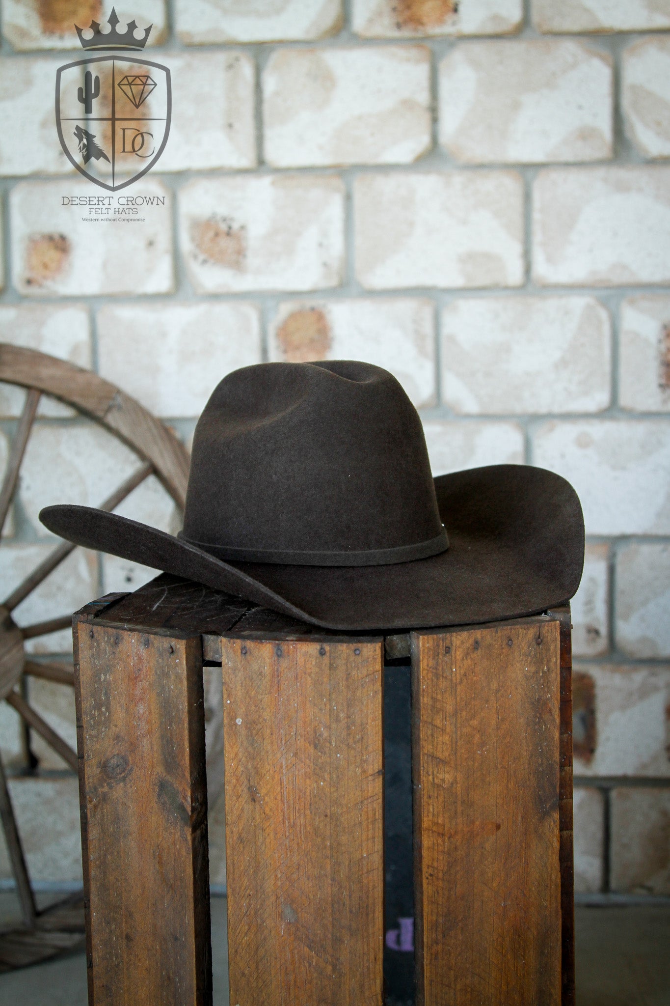 Desert Crown Felt Hat - Chocolate