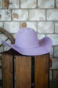 Load image into Gallery viewer, Desert Crown Felt Hat - Lavender
