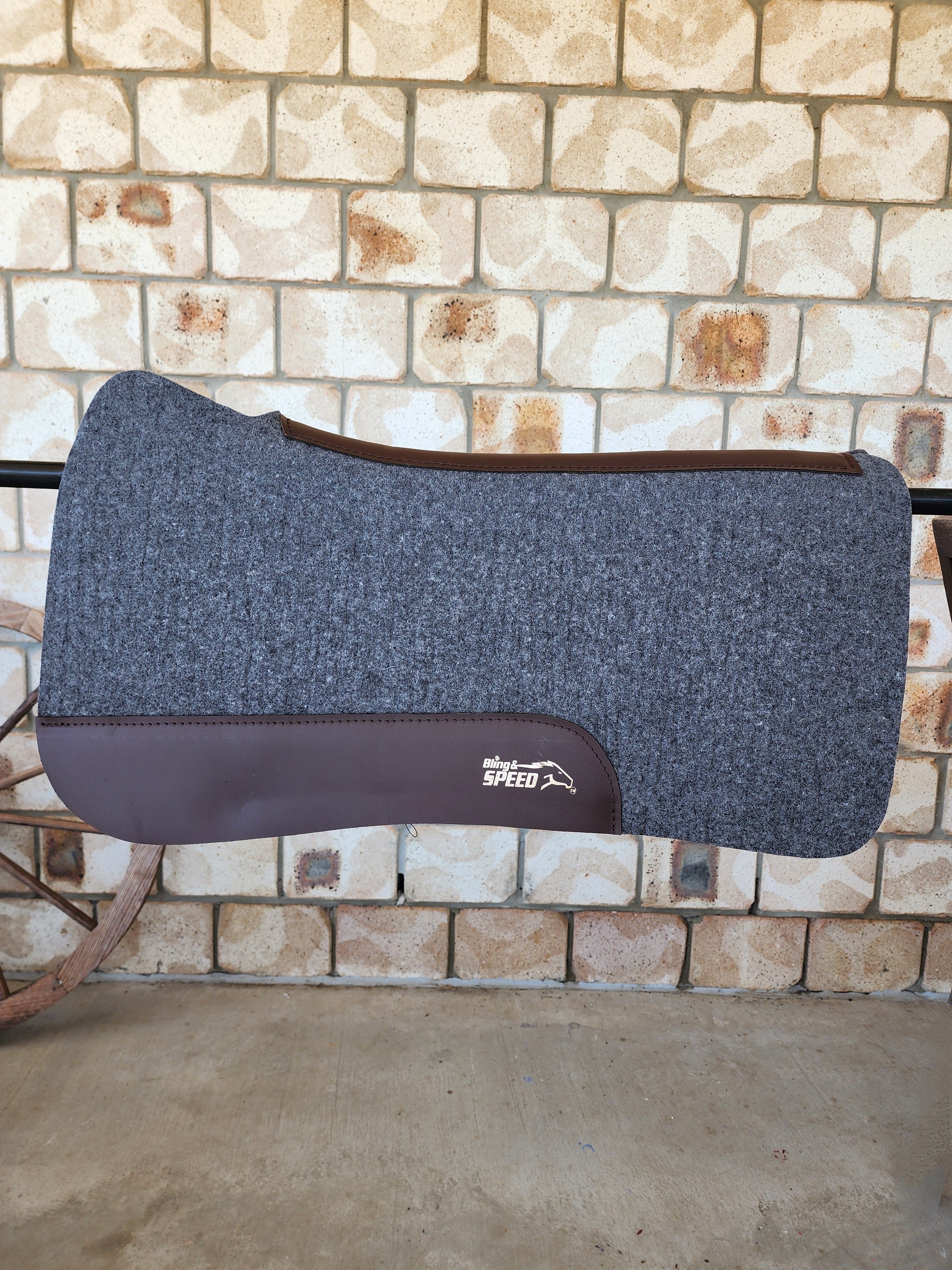 Full Wither Relief Merino Wool Felt Saddle Pad - Charcoal