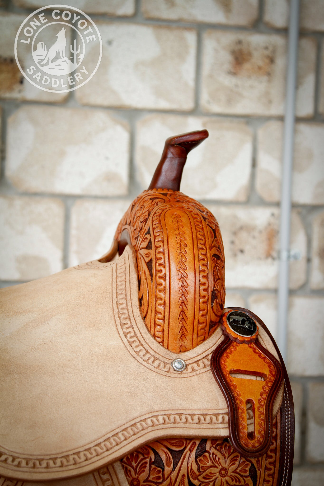 Lone Coyote Fully Mounted Barrel Saddle Package – PREORDER