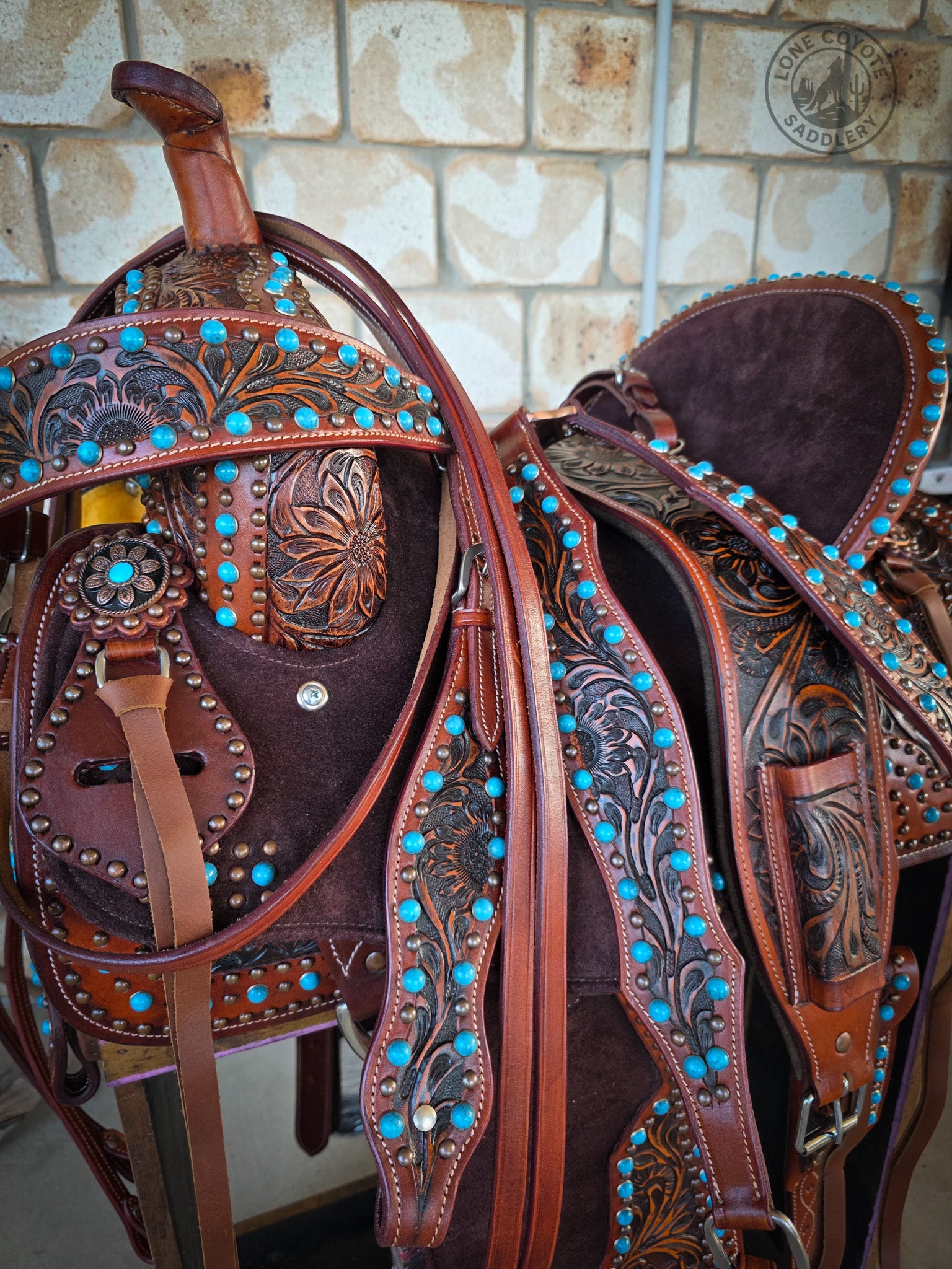 Lone Coyote Turquoise Floral Barrel Saddle – 13.5"