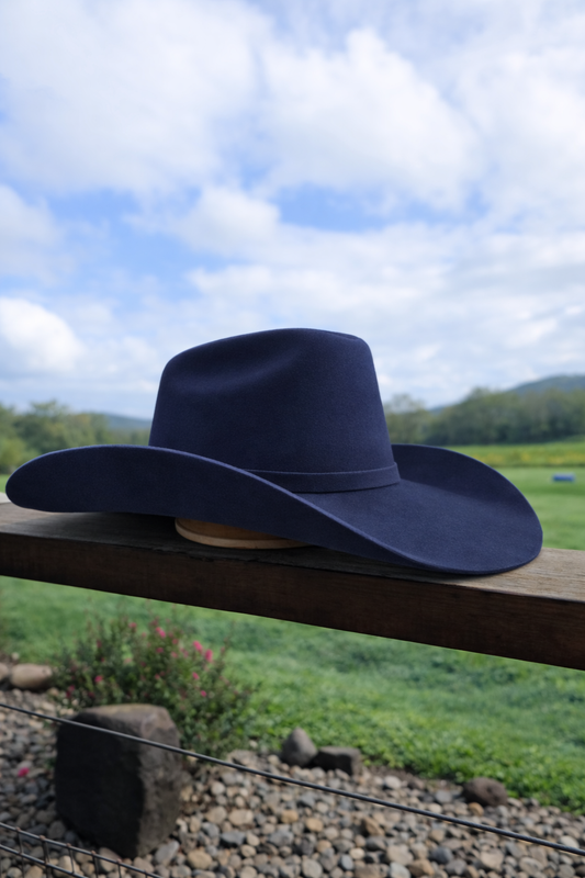 Desert Crown Felt Hat - Navy