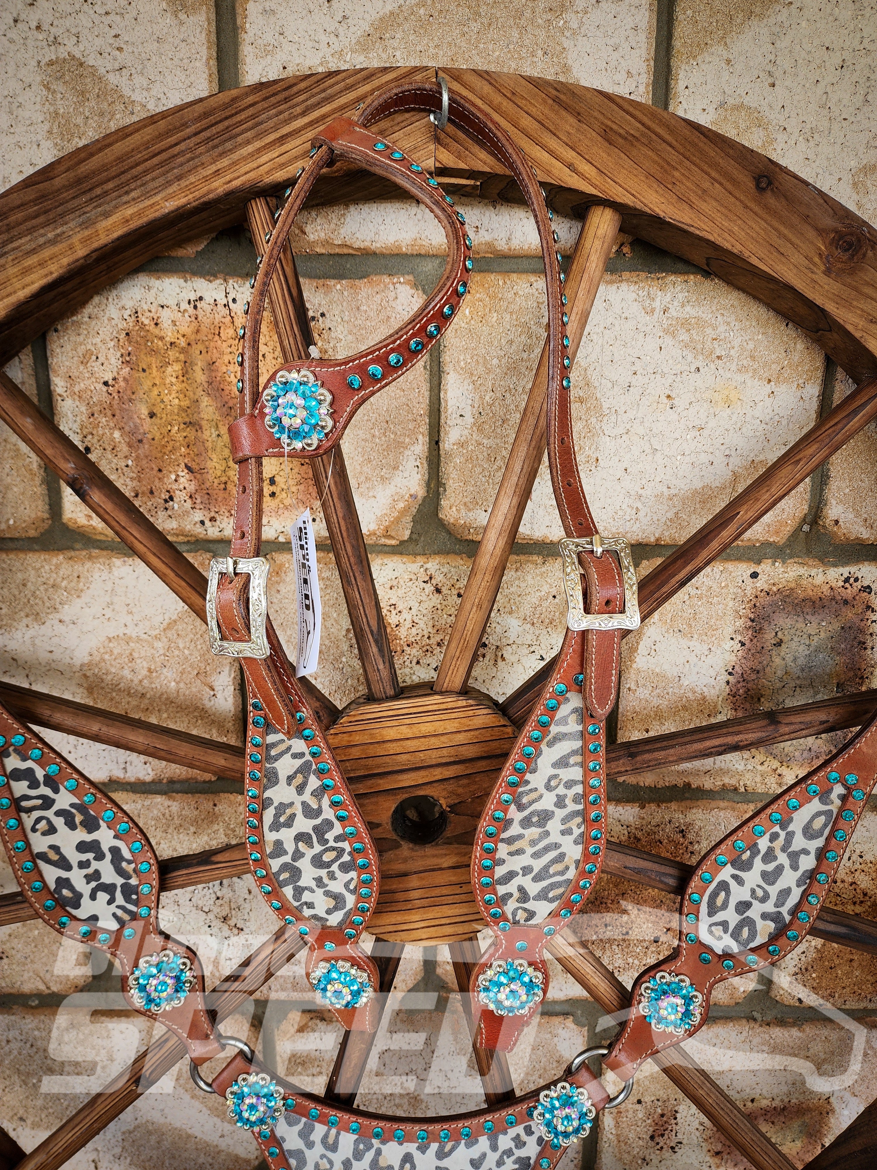 Cheetah Tack Set