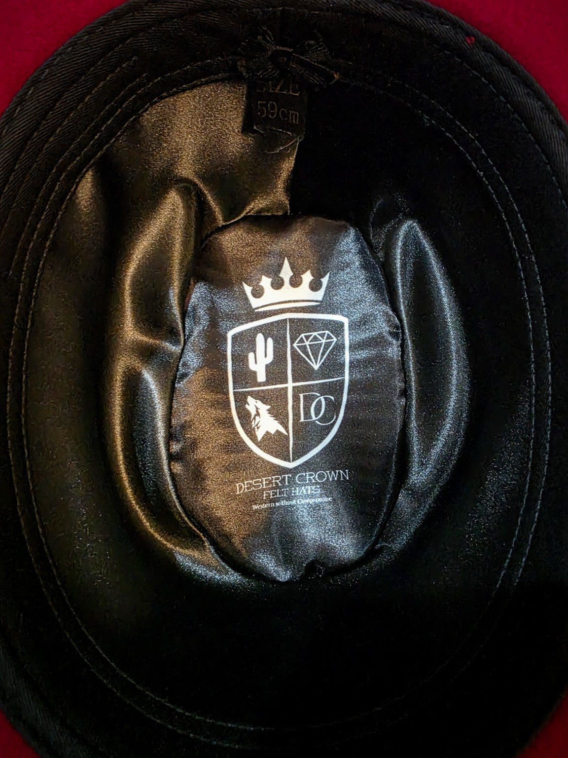 Desert Crown Felt Hat - Red