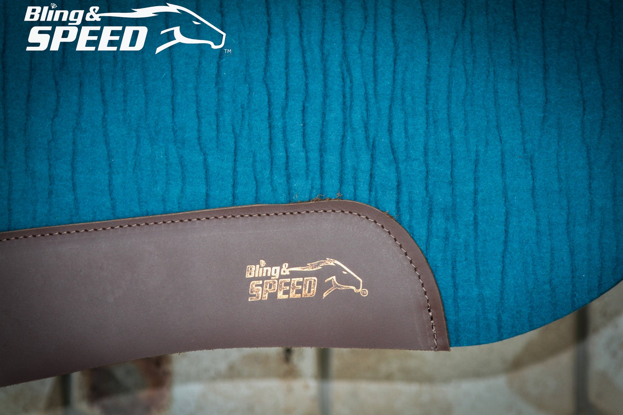 Peacock Full Wither Relief - Round Skirt Merino Wool Barrel and Fender Saddle Pad