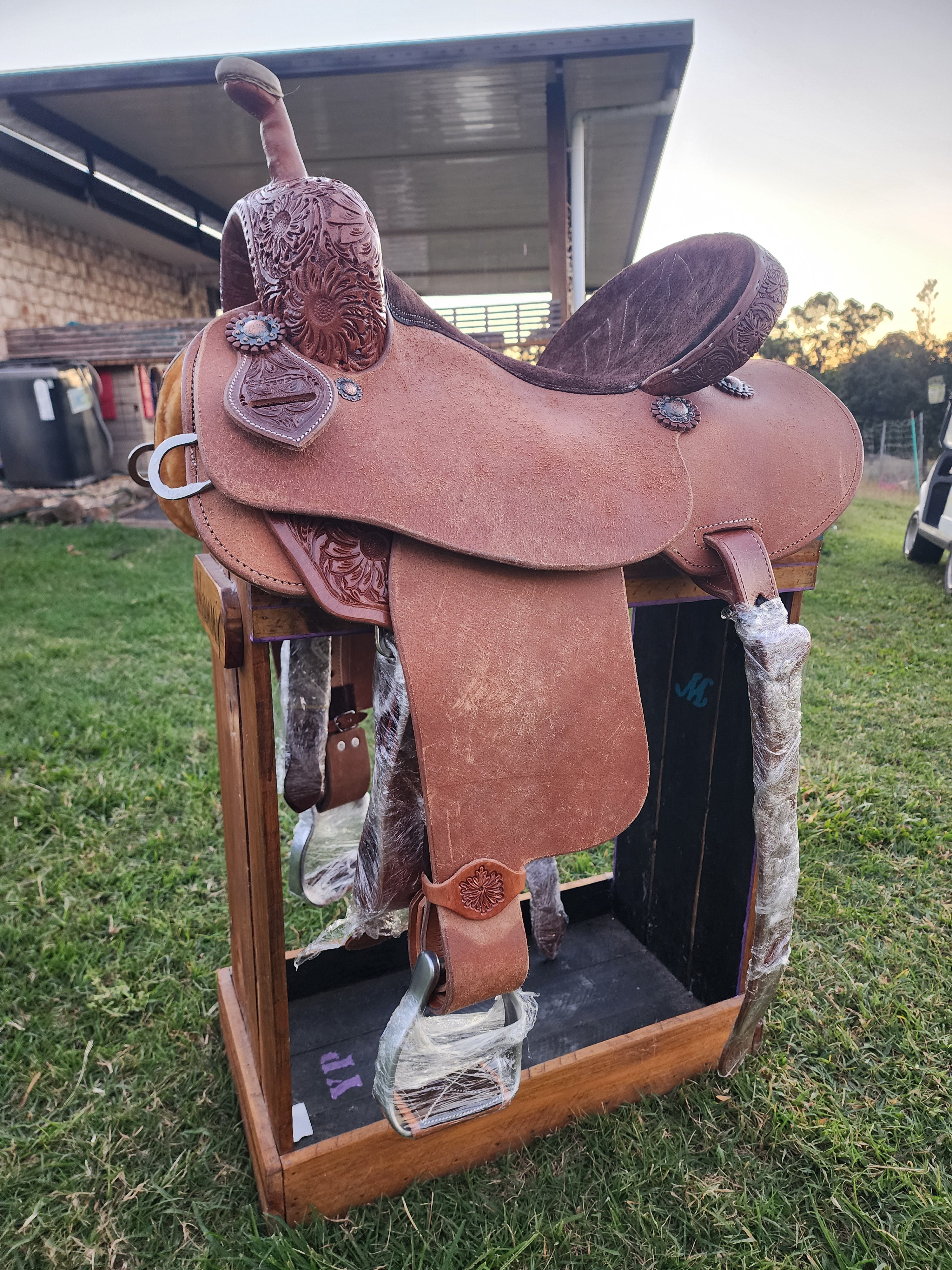 Leather Barrel Saddle - LBS5