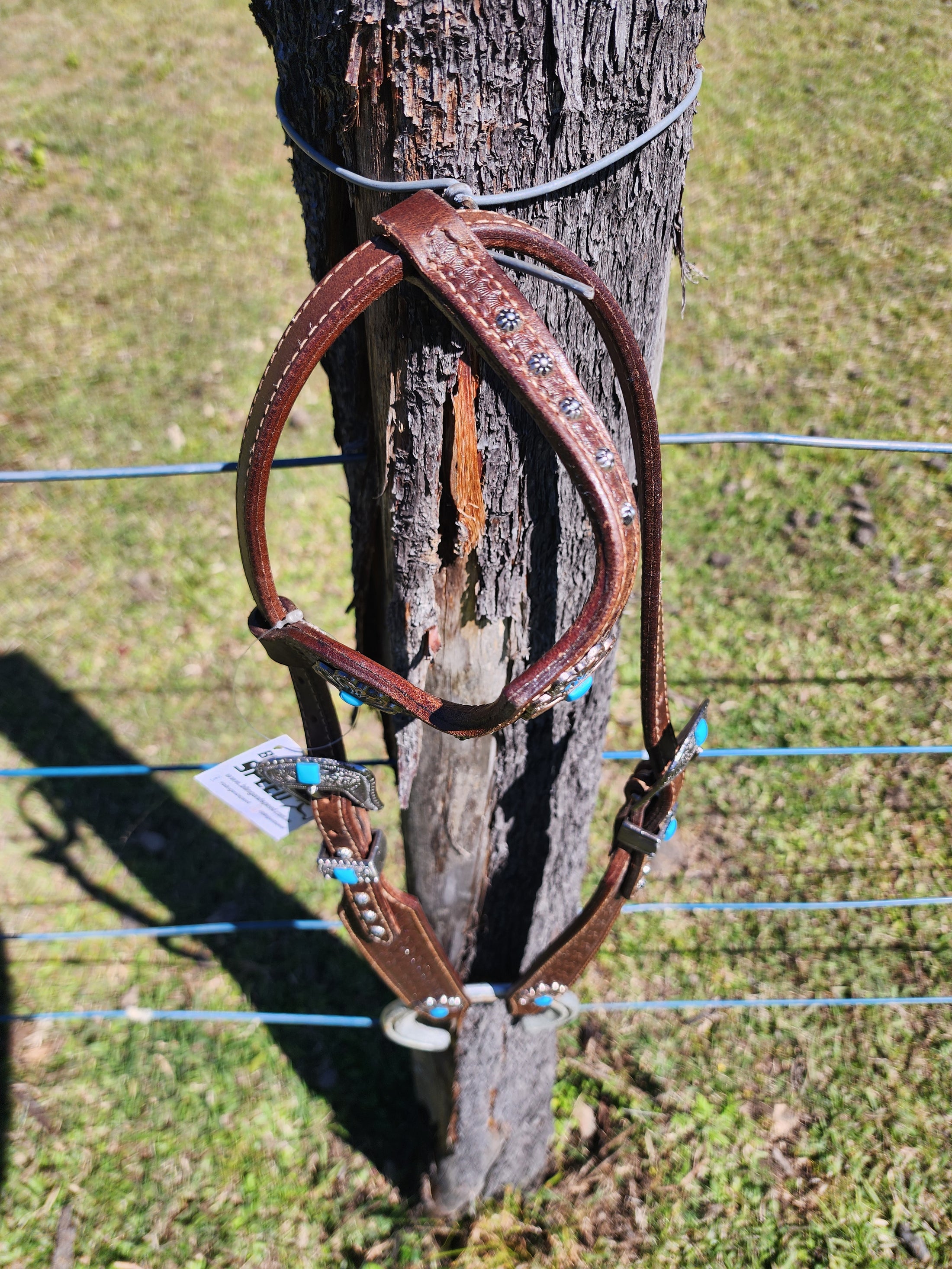 One Ear Plait Bridle with Tooling - Flower