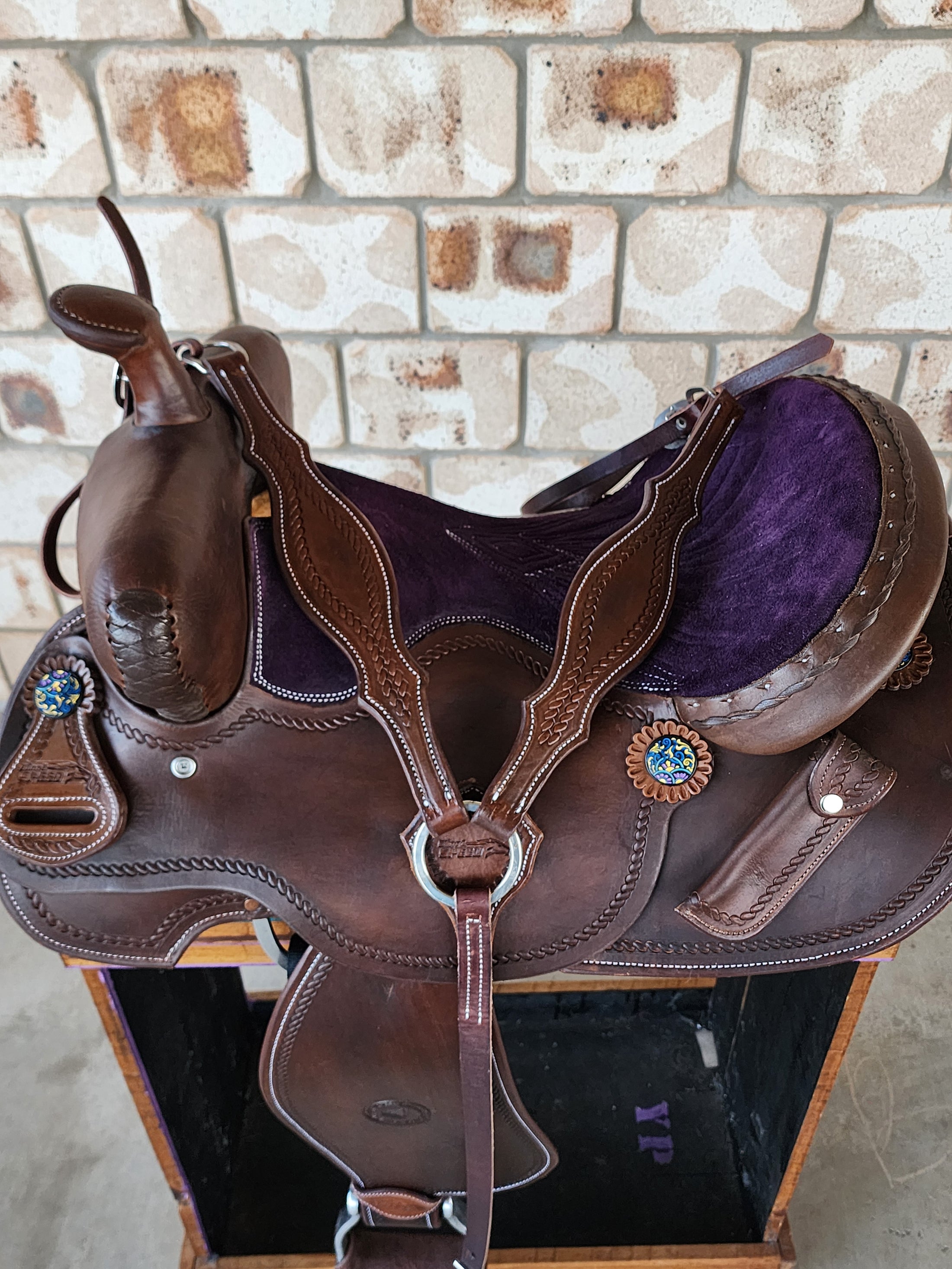 Bling and Speed All Round Western Saddle - 15.5" Seat