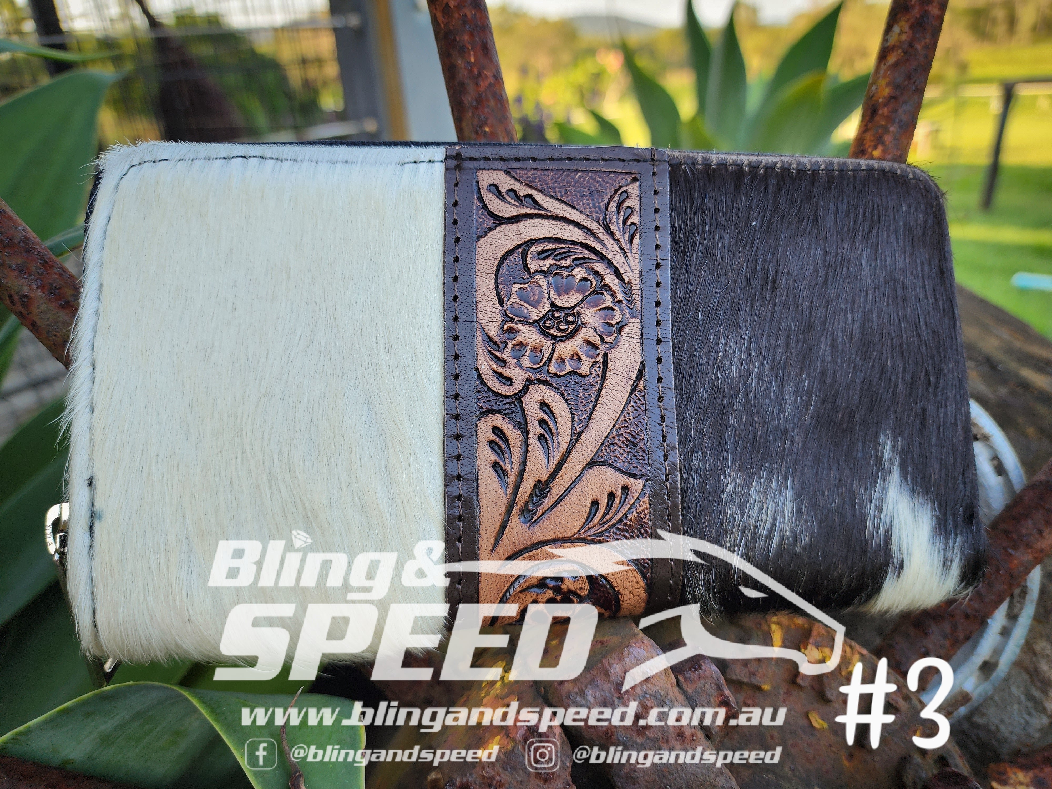 Cowhide and Leather Wallet - Zipper Closure