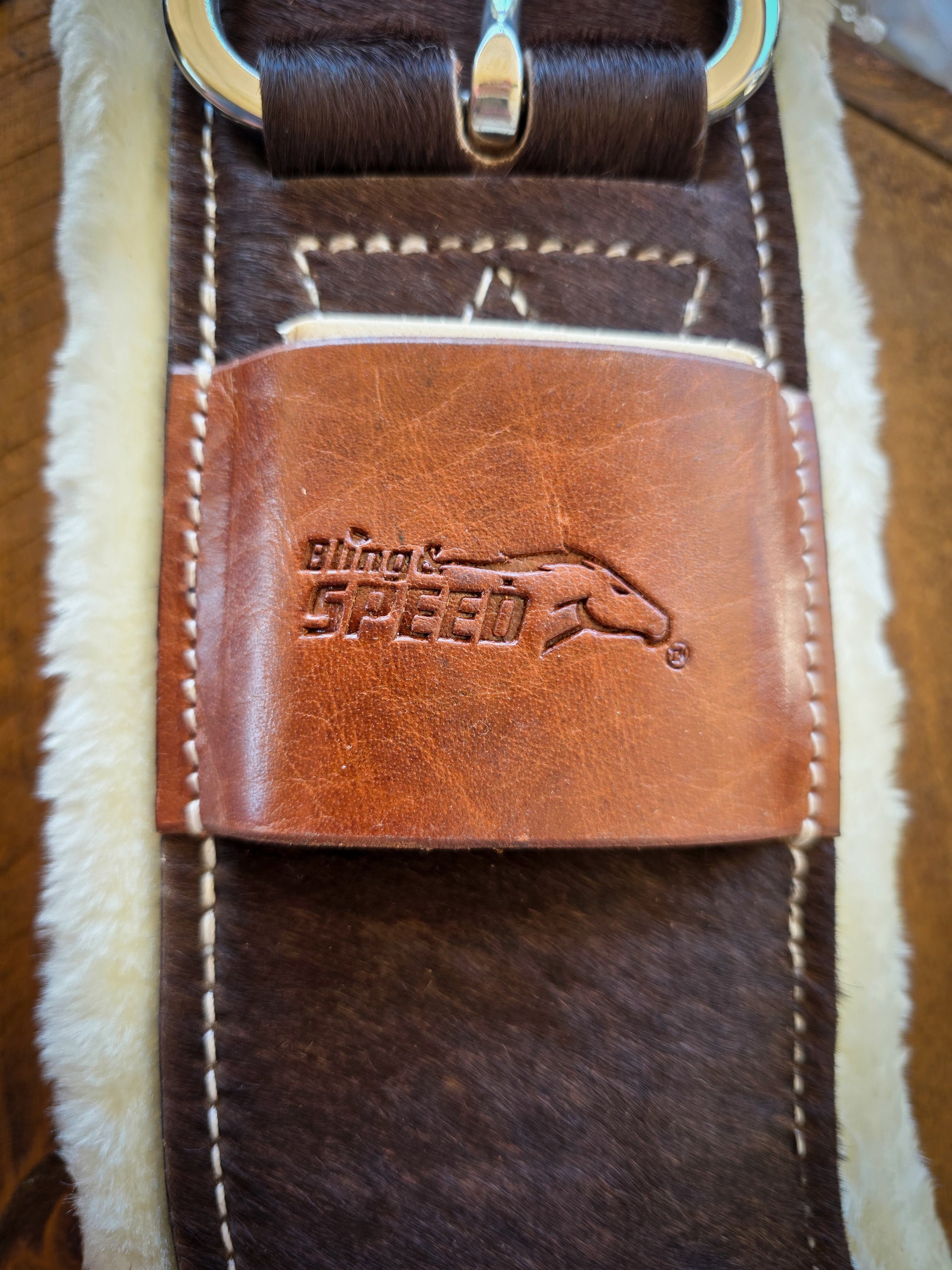 Shoulder Relief Girth with Removable Velcro Synthetic Wool Liner