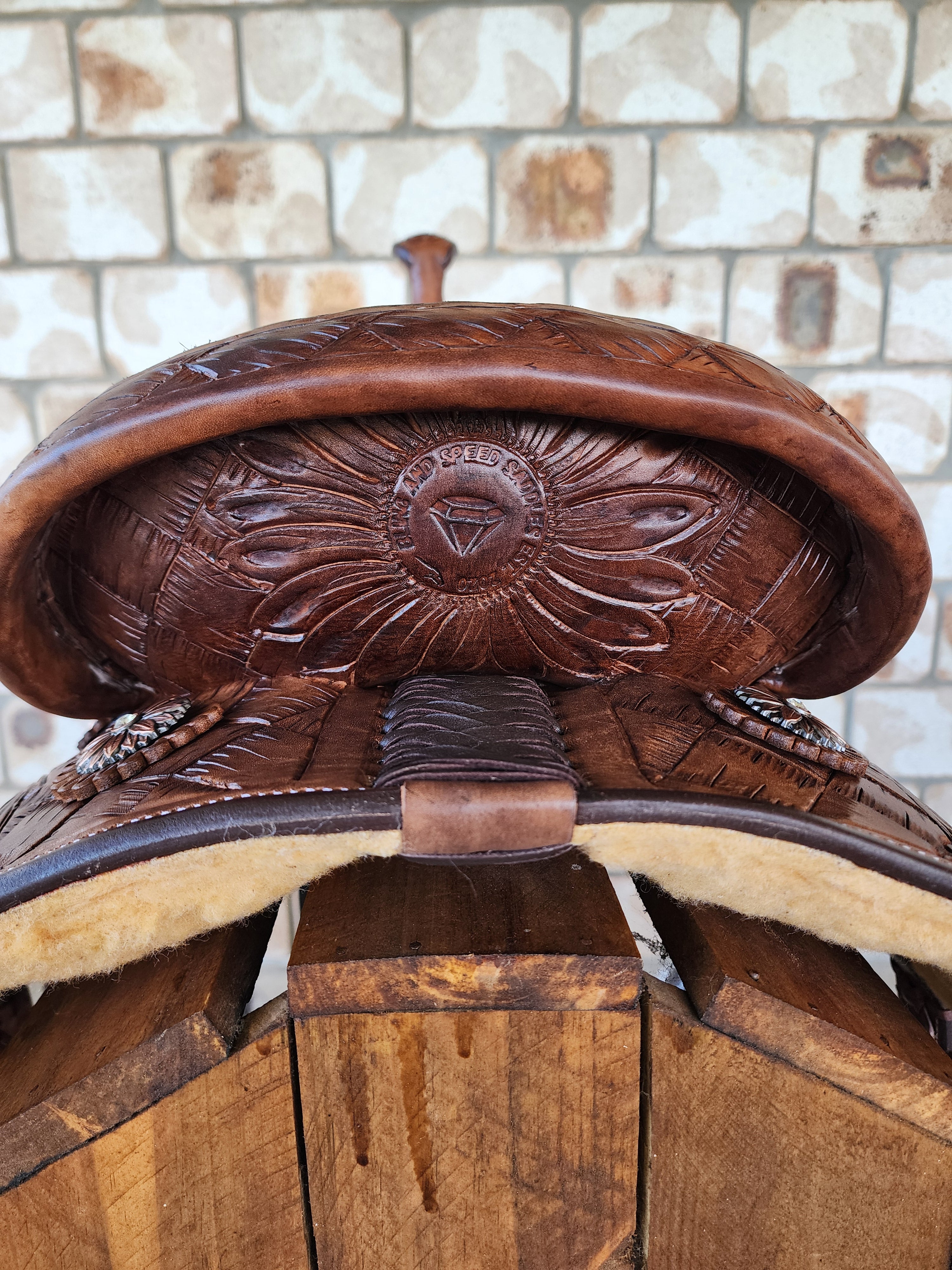 Leather Barrel Saddle - Sunny Days 14.5" FQHB, 7" Gullet