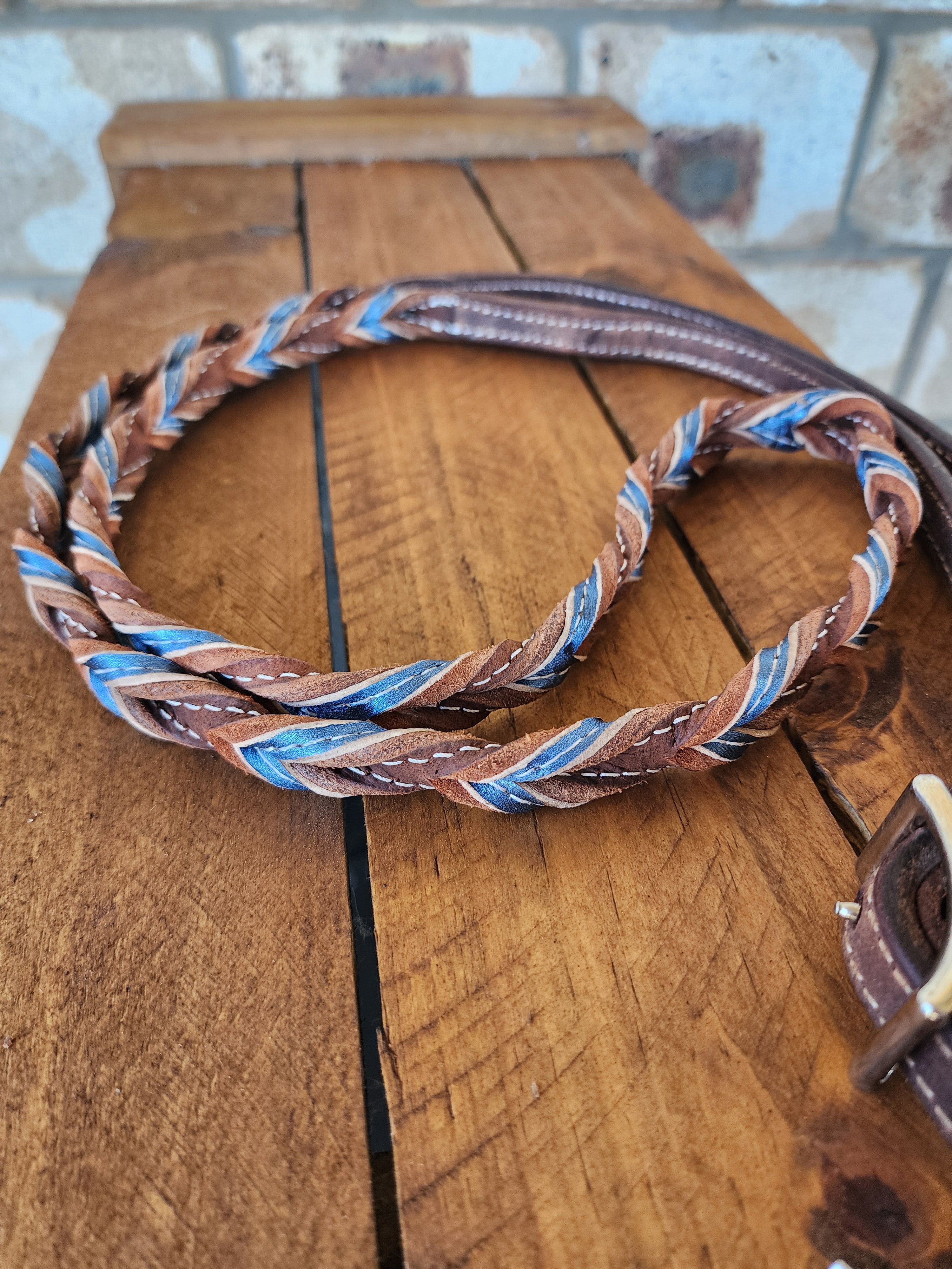 Twisted Bloodknot Barrel Reins - Metallic Light Blue