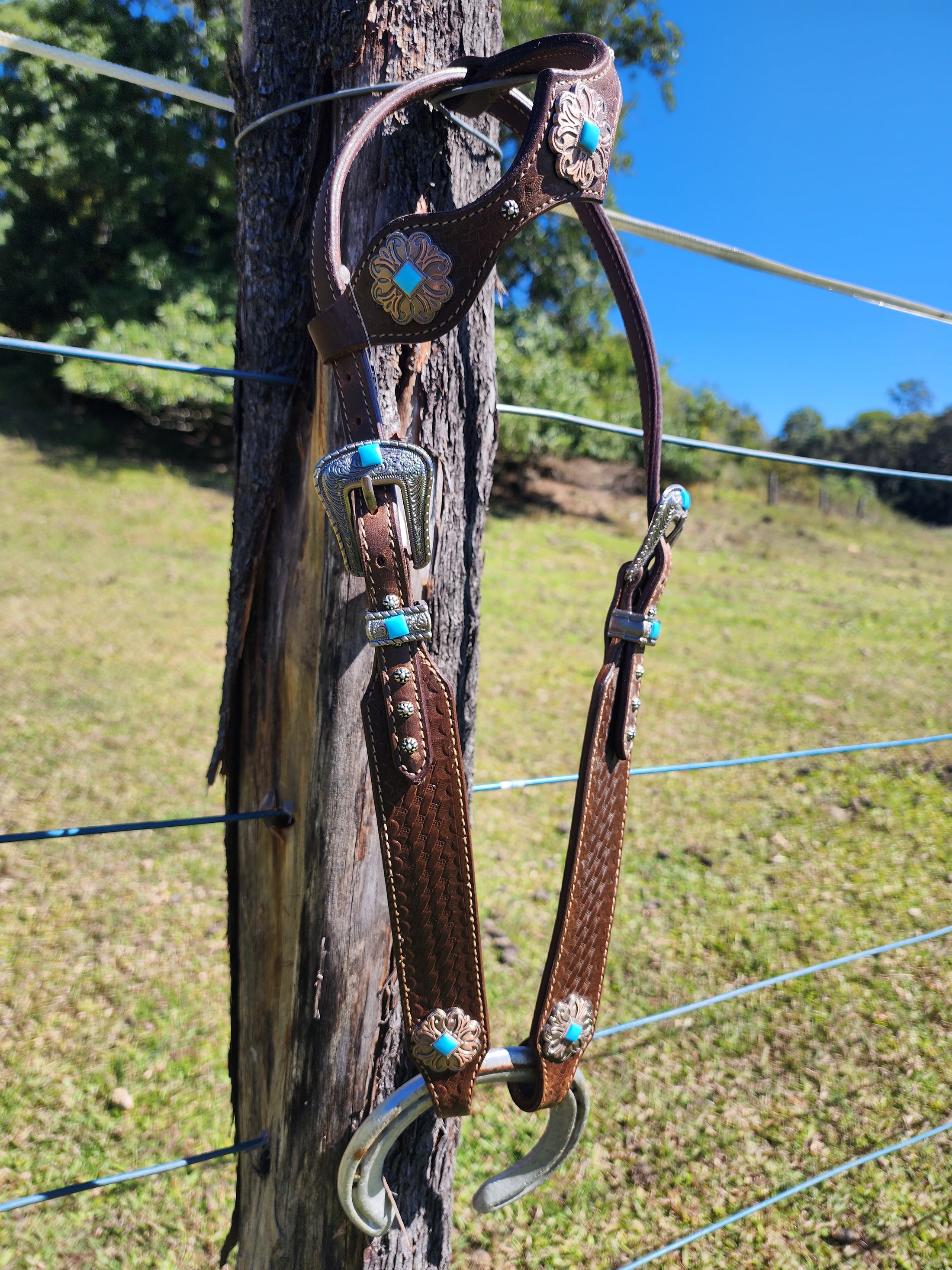 One Ear Plait Bridle with Tooling - Basketweave