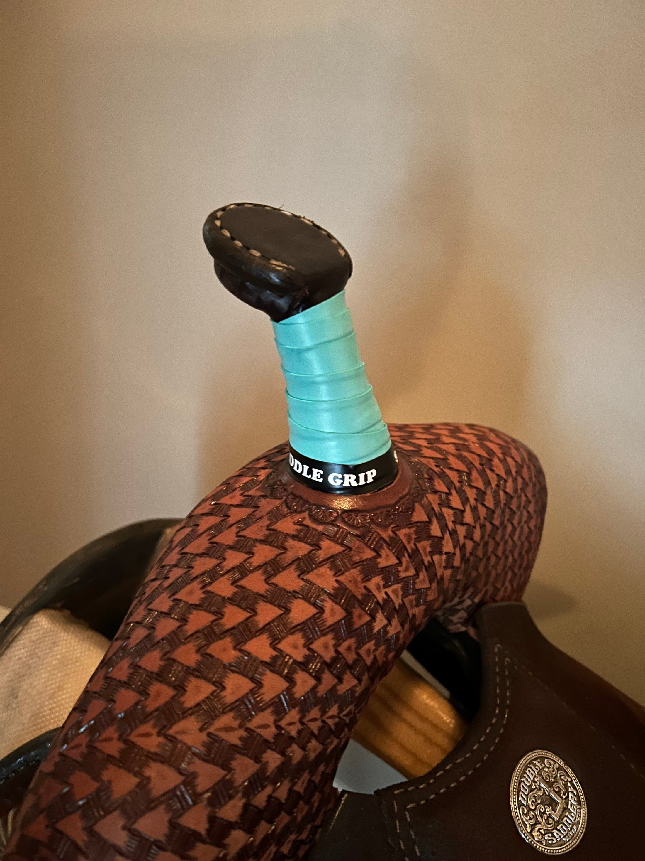 Turn and Burn Turquoise Saddle Grip 3 Pack