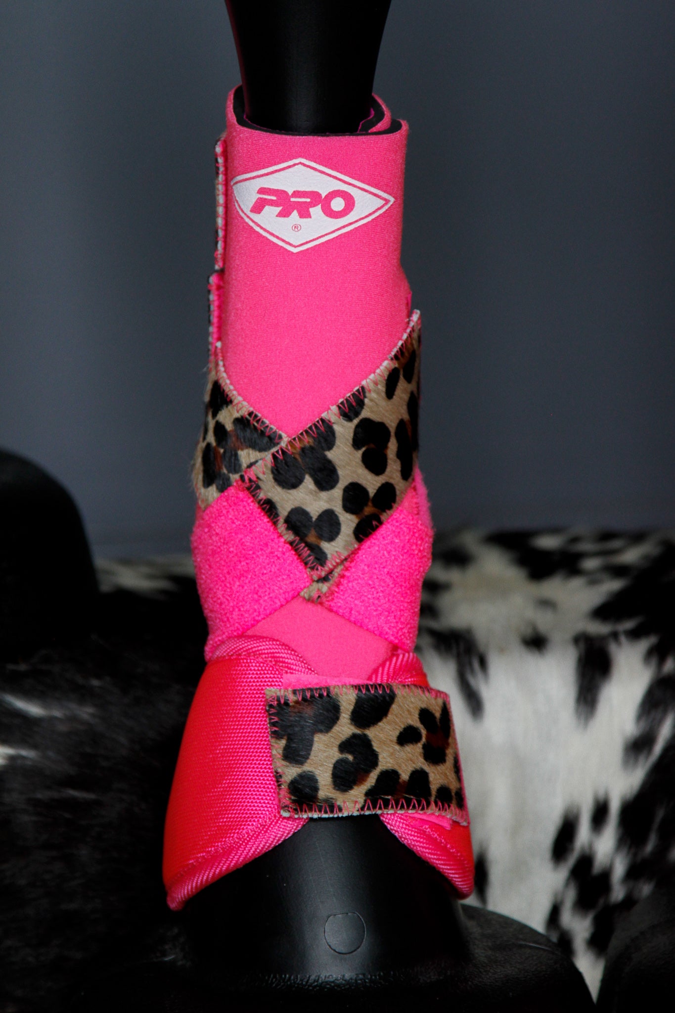 MEDIUM H20 Front & Rear Set with Cheetah Hide Straps Support Boots with Bells - Medium (7873221755118)
